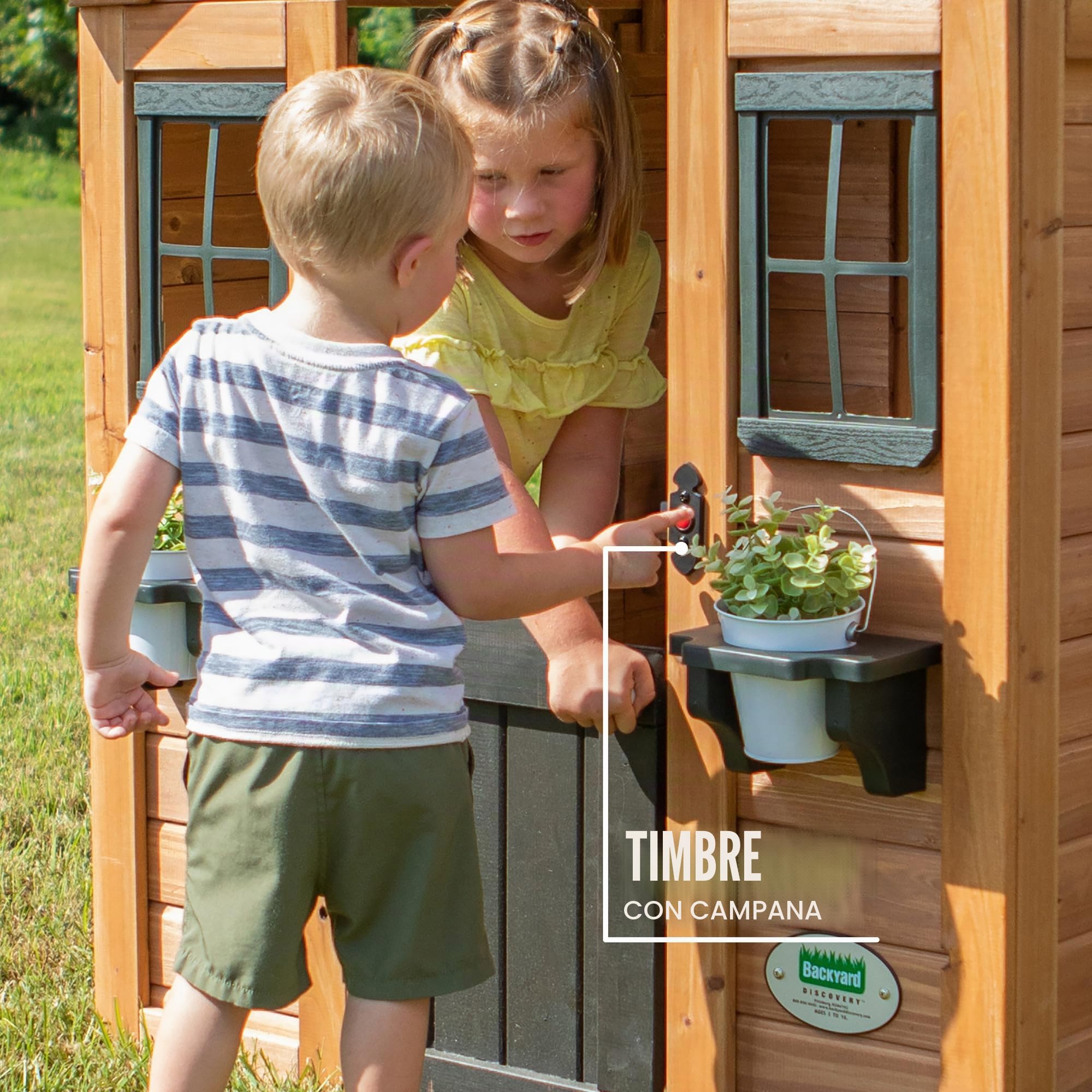 Backyard Discovery Sweetwater Casa Infantil de Madera Marron Negro Casita de Juegos Jardin Exterior Accesorios Ventanas
