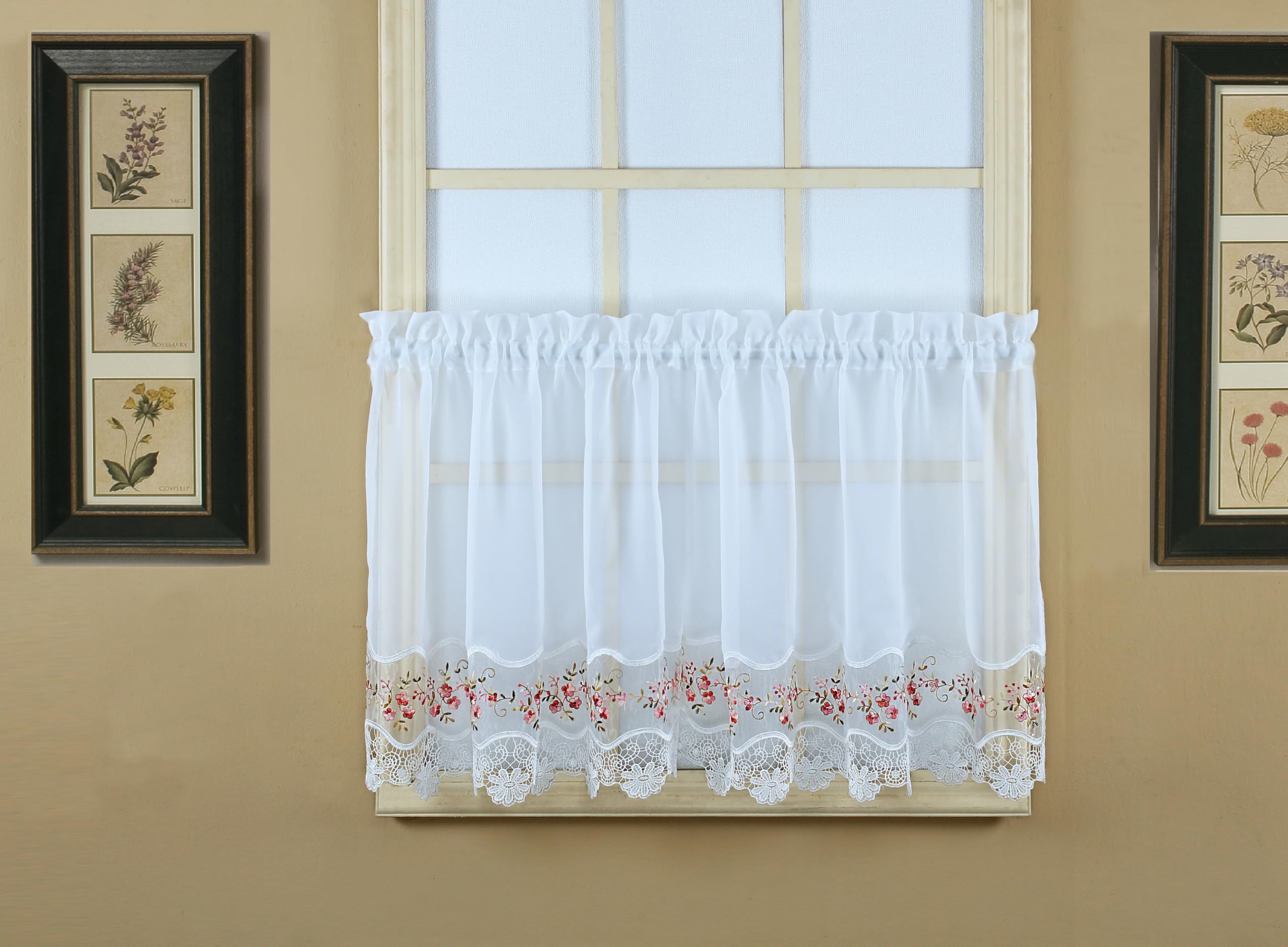 Estor de organza para dar privacidad a ventanas cortas sin perder luz natural