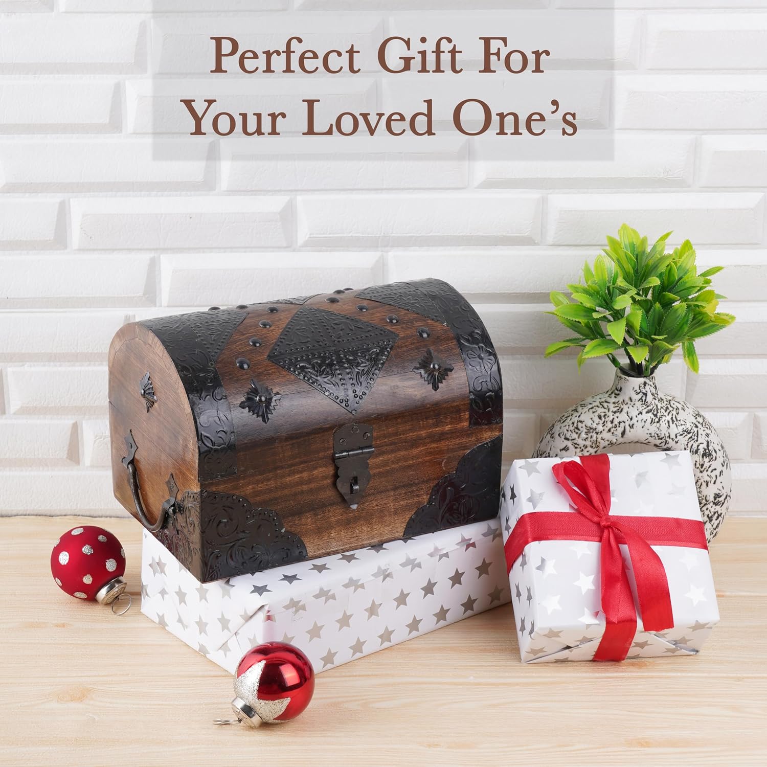 Ajuny Wooden Pirate Treasure Chest Jewelry Box – Handcrafted Vintage Keepsake Organizer with Shell Strips, Perfect for Necklaces, Earrings, and Trinkets, 9x6 Inch Gift Box