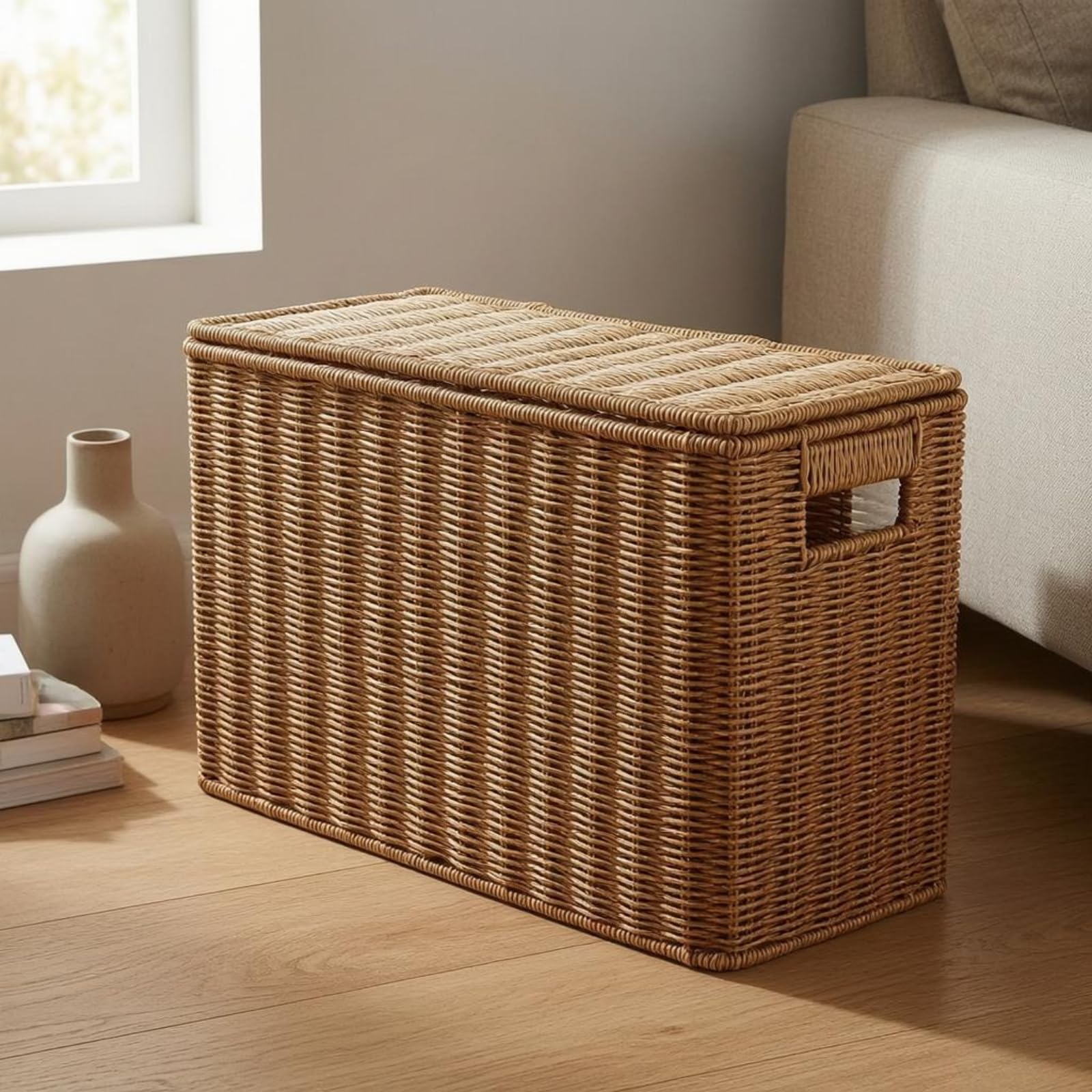 Contenant de Rangement d'Angle Panier Porte-revues Tressage Imitation Rotin Structure Métal Renforcé avec Couvercle et Poignées Adapté pour Salon, 48cm X 18cm X 33cm, Grand Noyer