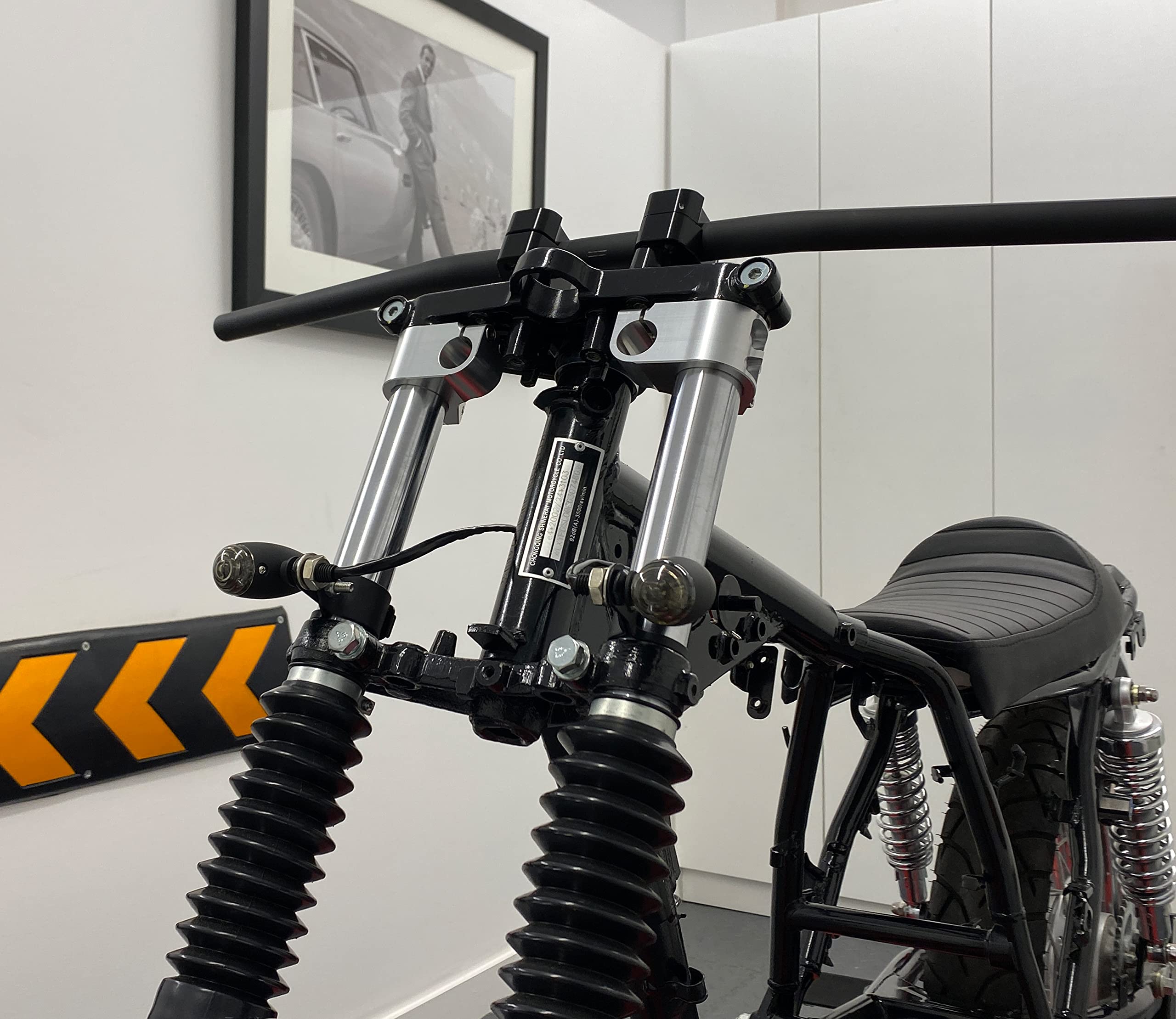 Czarny aluminiowy motocykl motocykl LED kule styl kierunkowskazy kierunkowskazy styl kawiarnia Racer