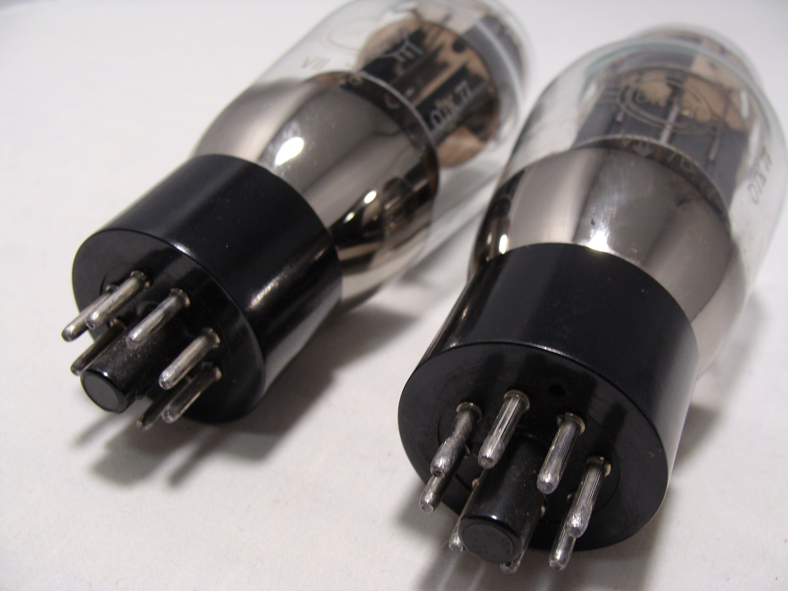 6 L 6 / 5881 ロシア製 新品未使用真空管 4 本セット Amazon | ロシア製真空管 6N13S (6H13C ECC230 6AS7G) SVETLANA