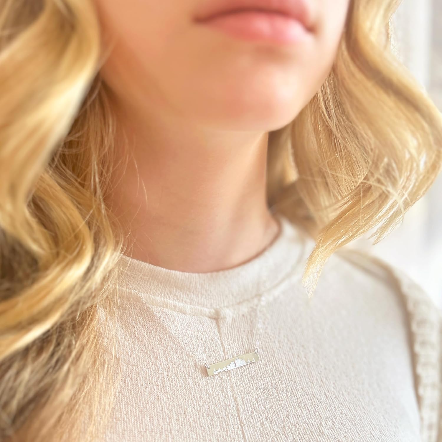 Danique Custom Skyline Bar Necklace • Personalized Hometown City Necklace • Sterling Silver or 14k Gold Filled • NYC, Boston, Chicago, San Francisco, London, Paris, Rome, Berlin • Gift for Her [530N]