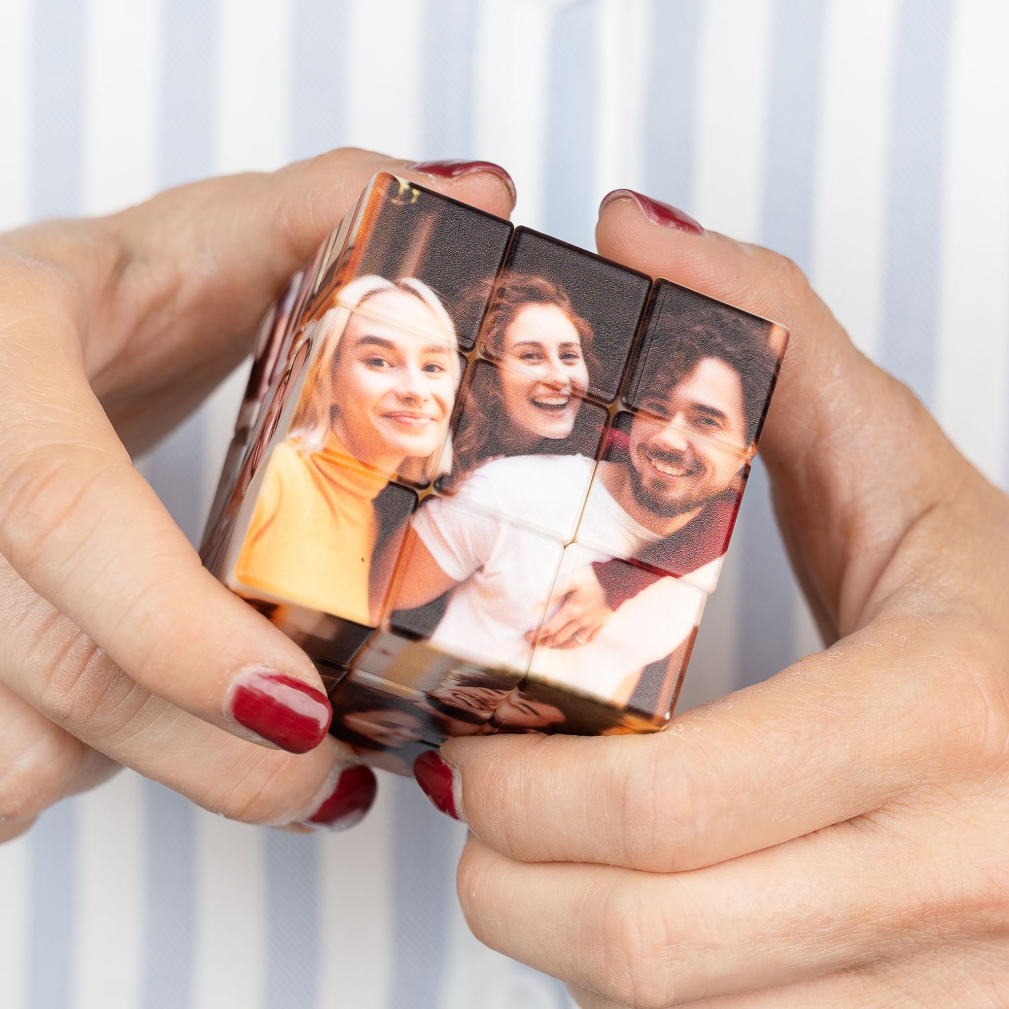 Wanapix | Cubo de Velocidad Personalizado 3x3 | Cubo de Lógica Giratorio con 6 Fotos | Impresión Directa sobre Cada Cara