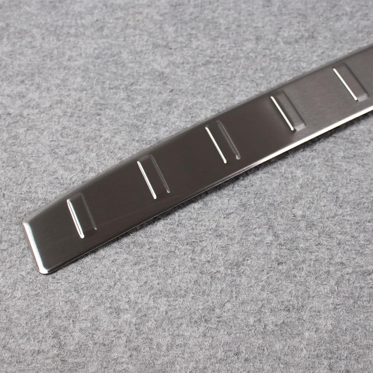 for Mitsubishi New Outlander 2022 2023 2024 2025 Rear Bumper Protector Guard Scuff Plate Cover Trim (Matte Silver)