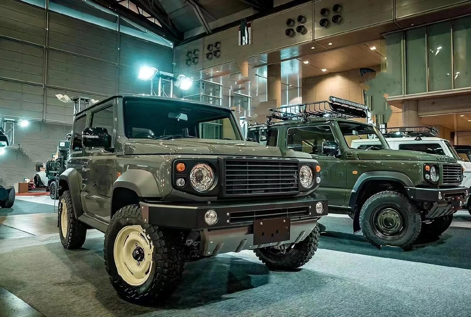 【2個セット】SUZUKI ジムニー JB23 グリル白＆クローム【送料込み】 2個セット】SUZUKI ジムニー JB23 グリル白＆クローム【送料込み