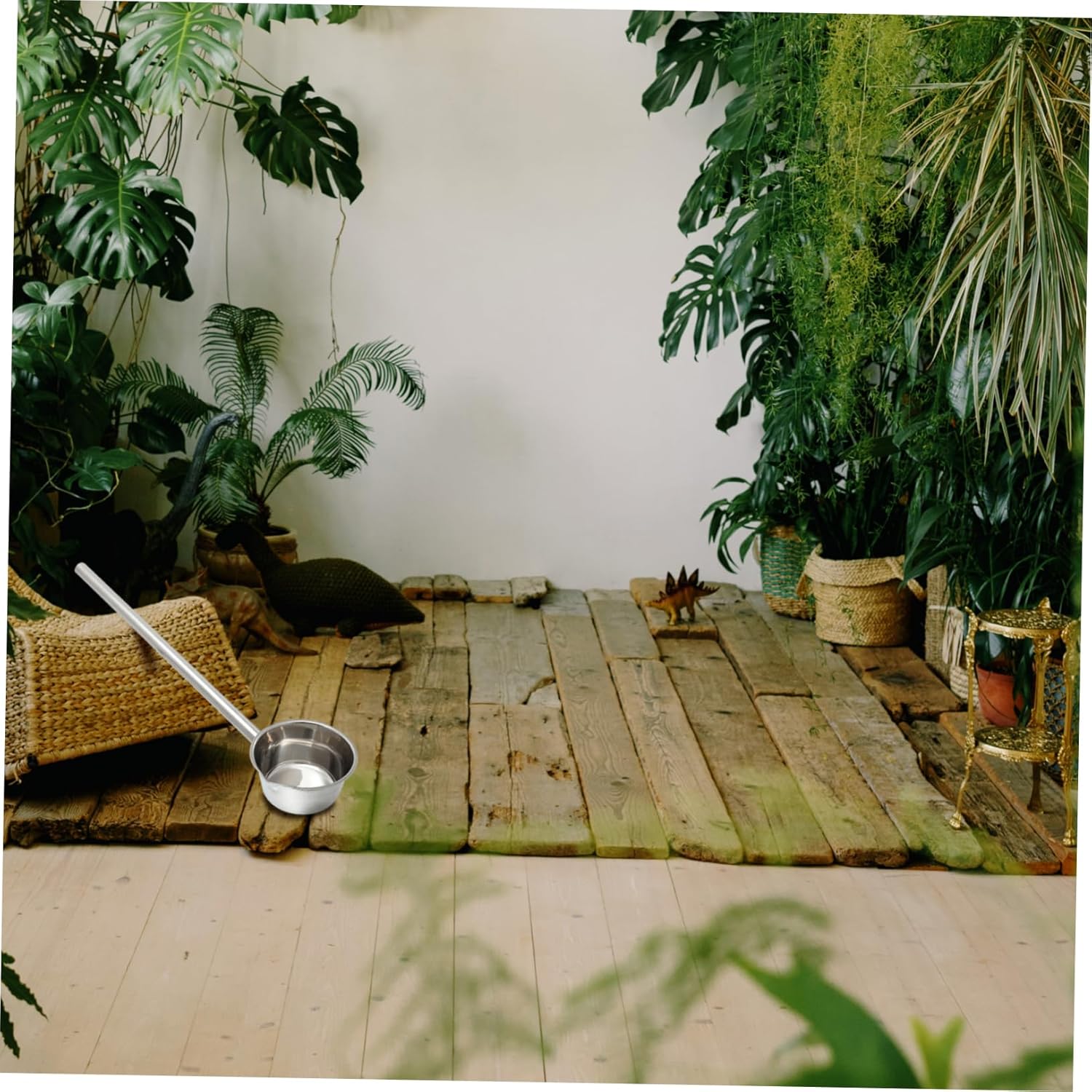 Stainless Steel Long Handle Water Ladle Multipurpose Soup Scoop for Kitchen and Garden Thickened Metal Bailer for Restaurant Use