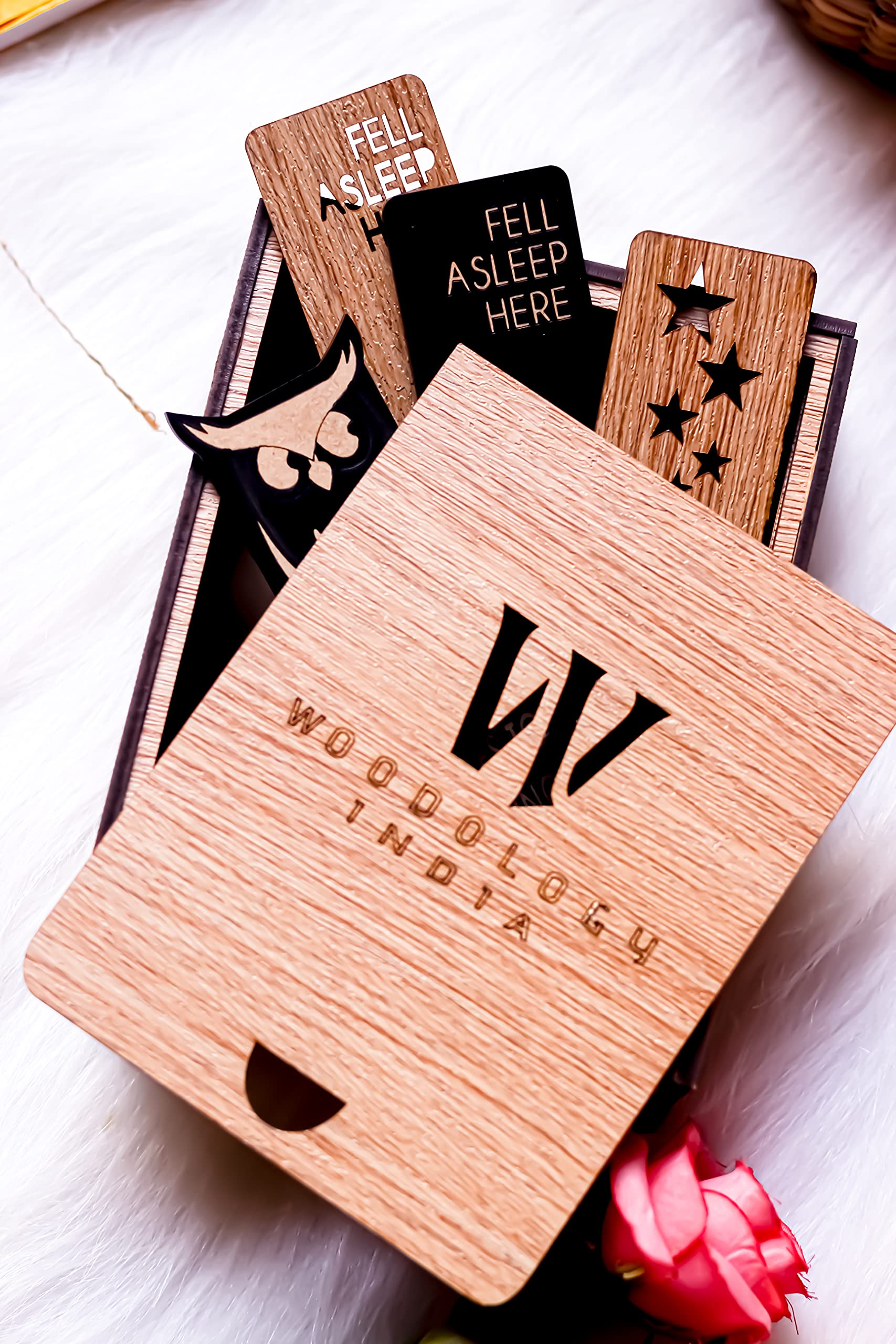 WOODOLOGY INDIA Wooden Paper Bookmarks for Book Lovers: Gifts for Readers | Set of 4 Eco-Friendly Bookmarks in a Handcrafted Wooden Box | Unique 1