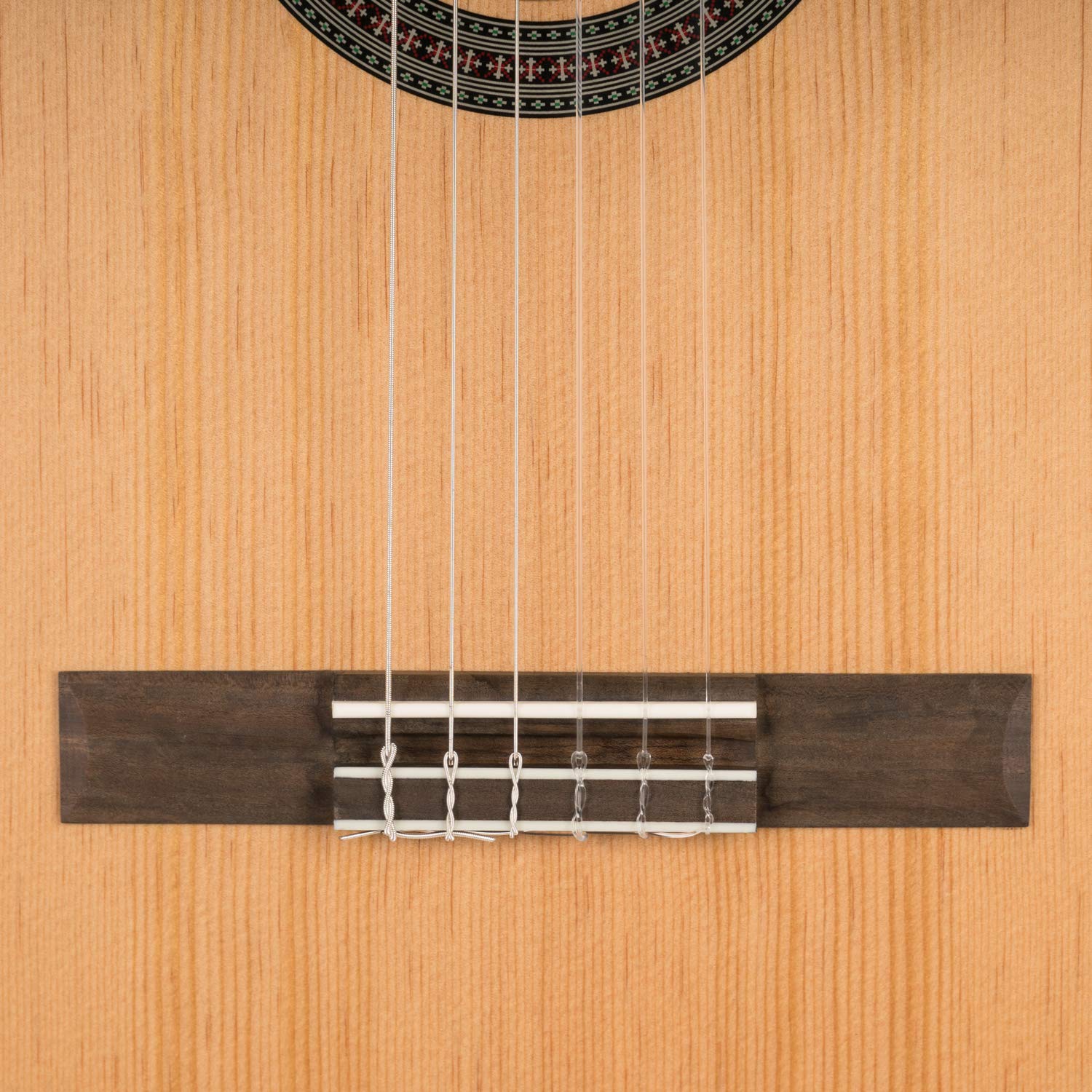 CASCHA 4/4 Konzert-Gitarre Einsteiger-Set I inkl. Lehrbuch QR-Codes - Tasche - Stimmgerät - Plektren I für Anfänger & Kinder ab 10 Jahre - ideal zum Gitarre lernen I Akustik-Gitarre mit Nylon-Saiten