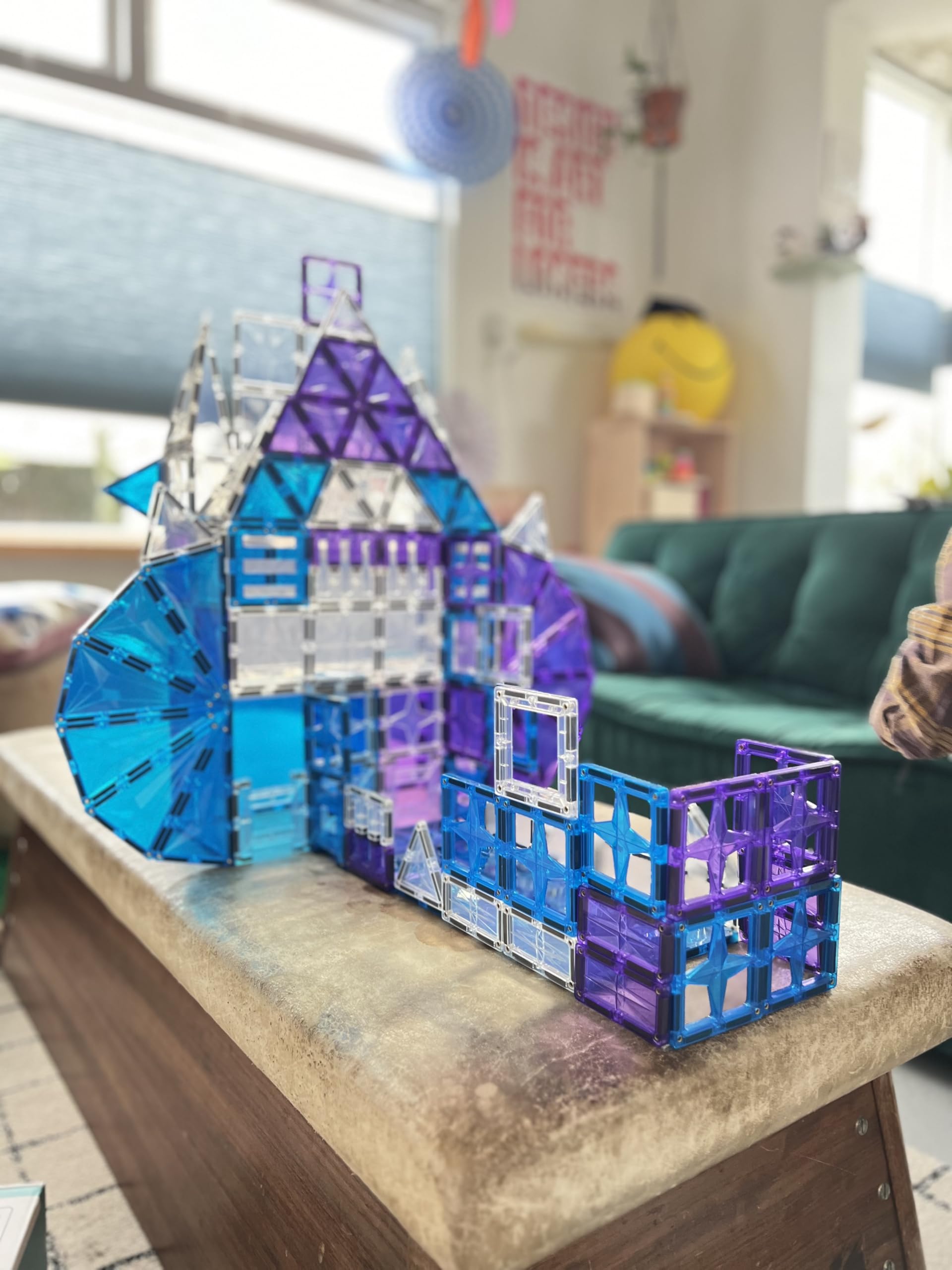 Mega-Eiskristall-Bausatz 180 Teile, abwechslungsreiche Formen und Farben, langlebiges Magnetspielzeug, magnetische Bausteine, erweiterbare Sets, weiß blau violett, für Kinder ab 3 Jahren