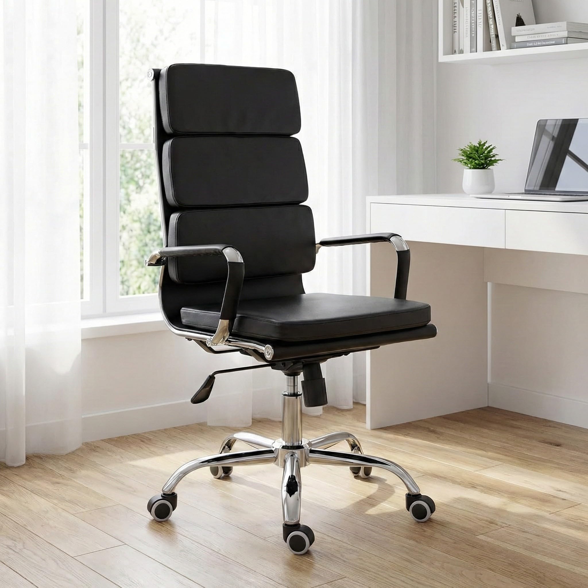 Cribel Poltrona Mito Presidenziale in Finta Pelle Nera con Metallo Cromato, Sistema Basculante e Altezza Regolabile, Design Moderno per Ufficio, Studio e Home Office, 56 x 61 x 117 cm
