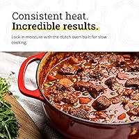 Vista 3 de Lodge Horno Holandés de Hierro Fundido Esmaltado de 6 Cuartos con Tapa – Asas Dobles – Apto para Horno hasta 500°F o en Estufa – Úselo para Marinar