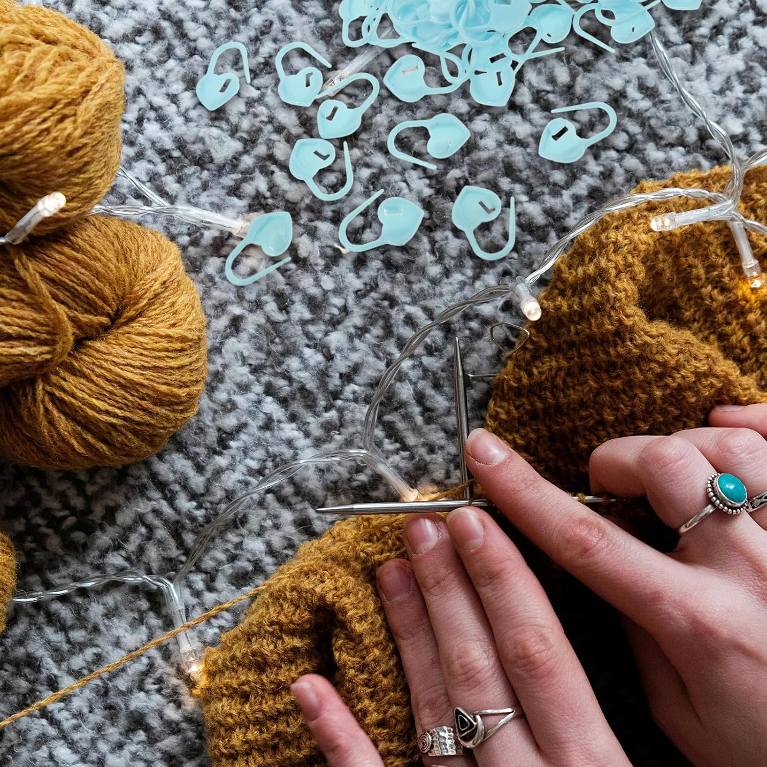 SEWCHICS Heart Plastic Crochet Stitch Markers for Knitting DIY Projects