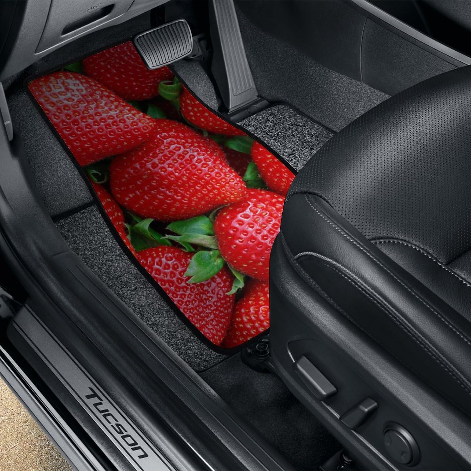 【動く点P】mignon works イチゴ マット Amazon.co.jp: イチゴ柄 いちご 苺 カーマット 4点セット 車用