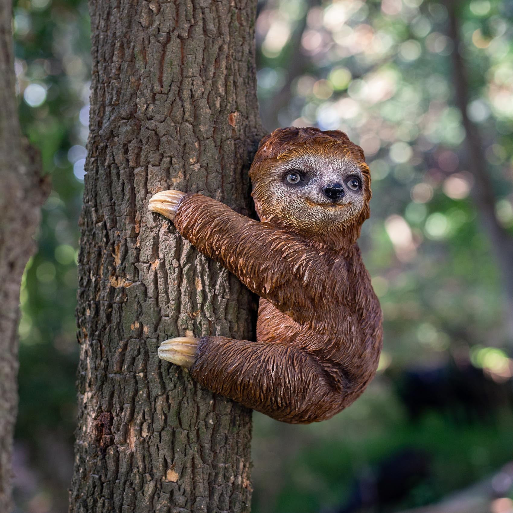 Shaodie Brown Sloth Tree Hugger, Outdoor Tree Ornament, Sloth Sculpture, Resin Garden Sculpture Ornament, Tree Peeper Statue