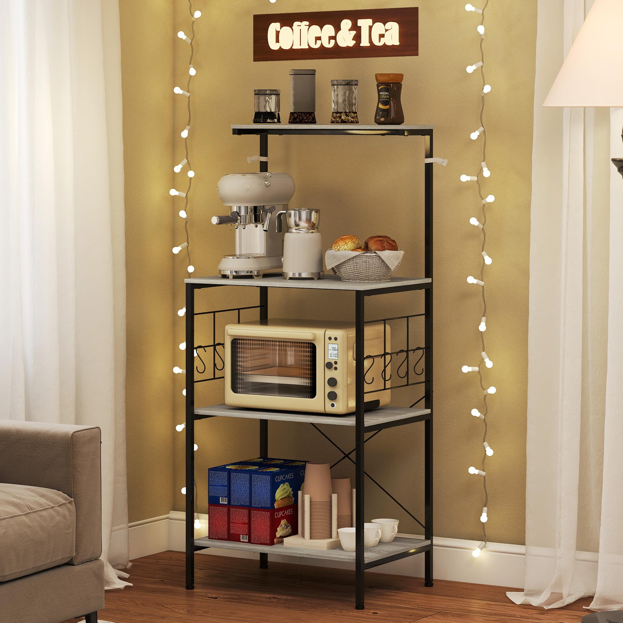 HOMCOM Étagère de cuisine Support Micro-Ondes 60 x 42 x 134,5 cm Chêne | Étagère de Rangement, Panneau Grillagé, 8 Crochets, Station Bar à Café, pour Épices Casseroles Poêles