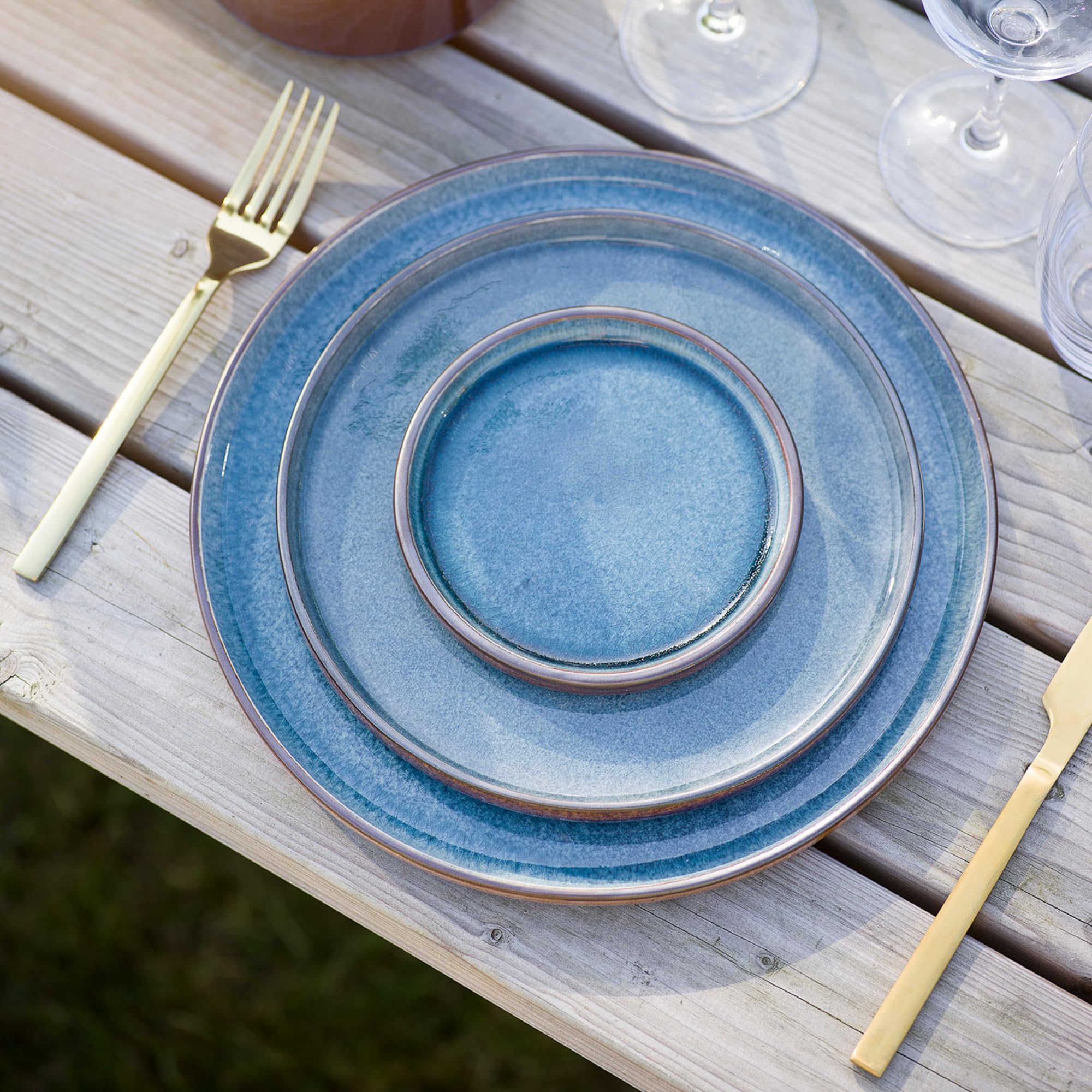 Cosy & Trendy Quintana Blue 18-częściowy zestaw naczyń | 6 talerzy obiadowych, 6 talerzy deserowych, 6 głębokich talerzy | porcelanowy zestaw naczyń w kolorze niebieskim | nadaje się do kuchenki