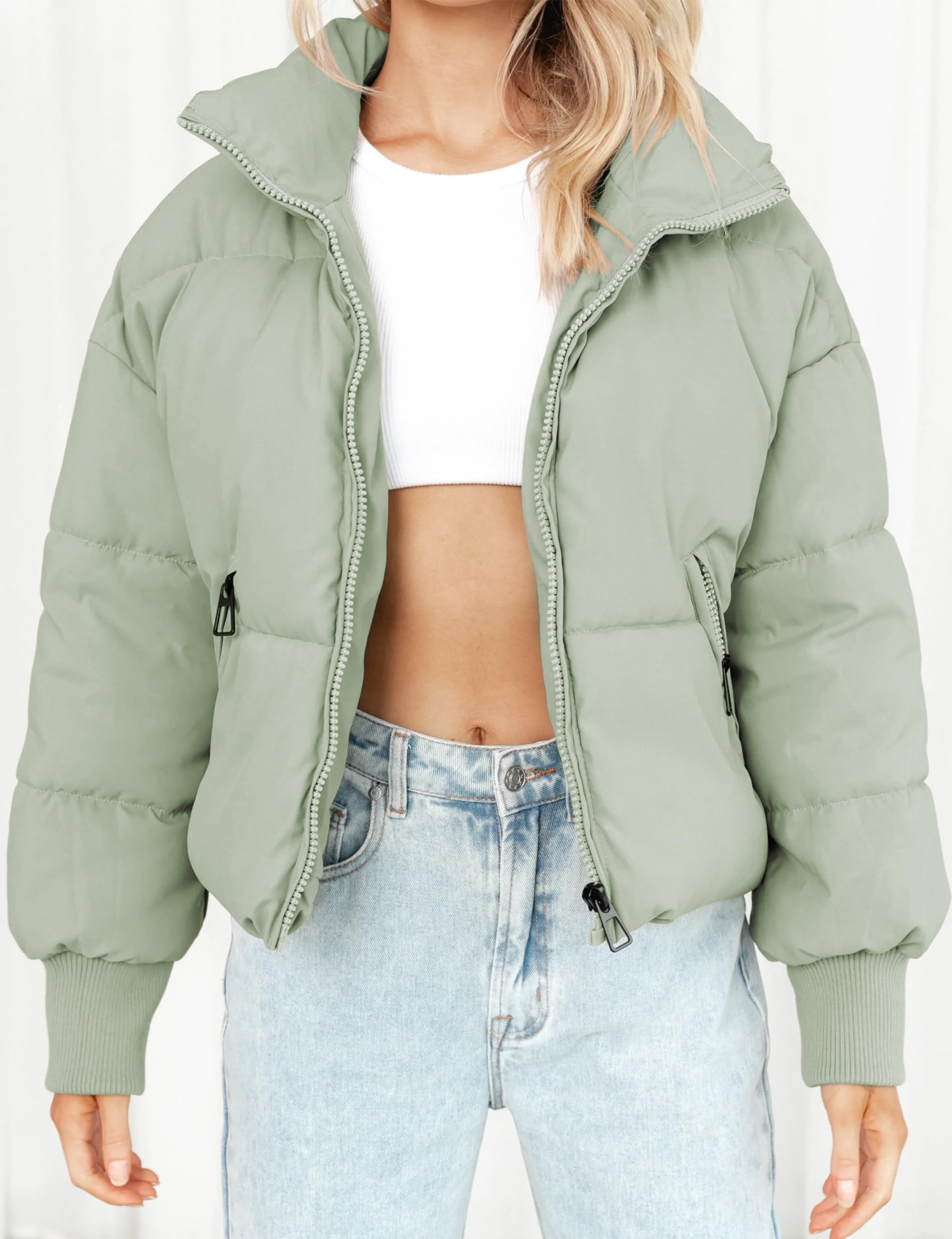 Lianlive Womens Cropped Puffer Jacket Oversized Black Short Puffy Winter Coat