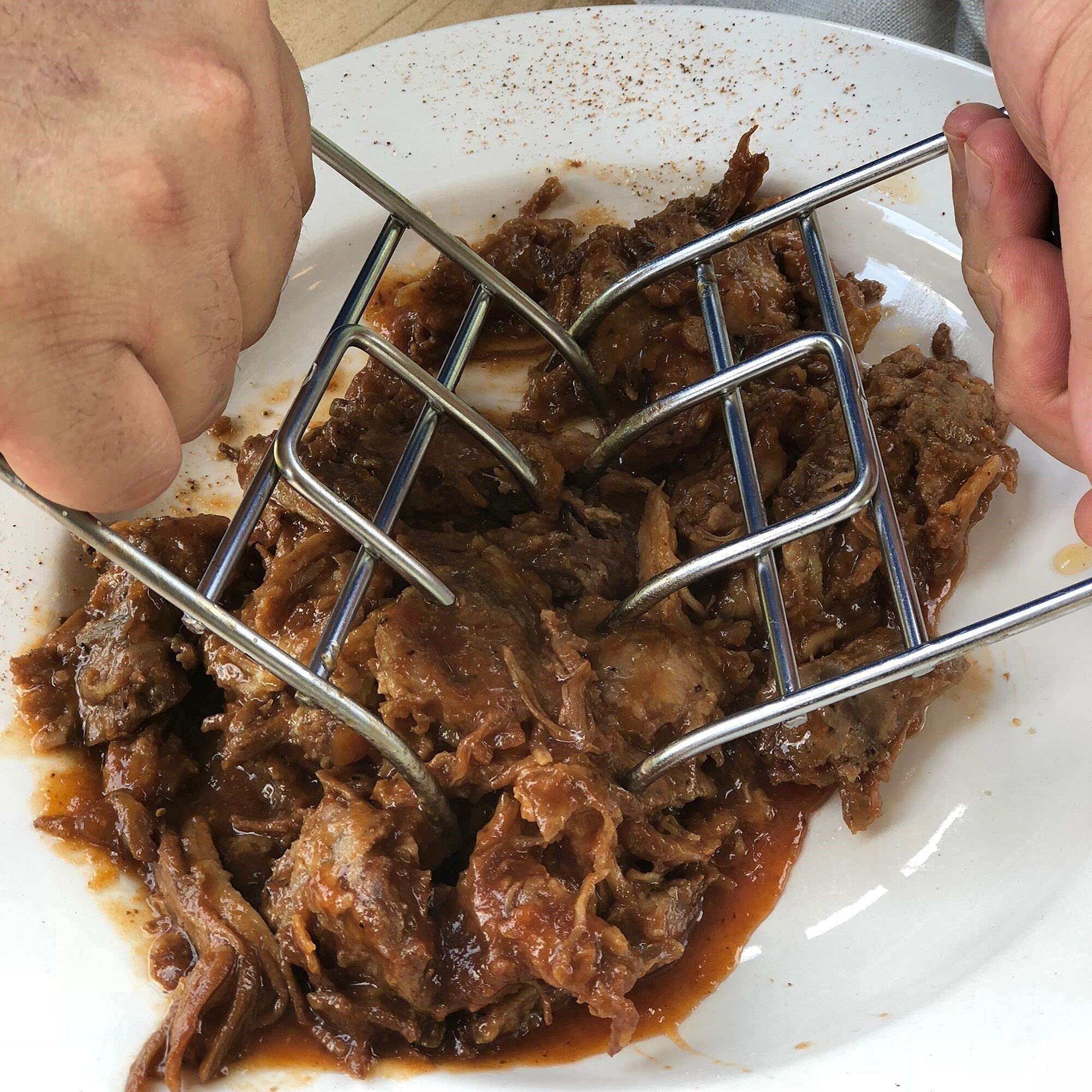 Tovantoe Bear claws1743 Meat Handler Carving, Black