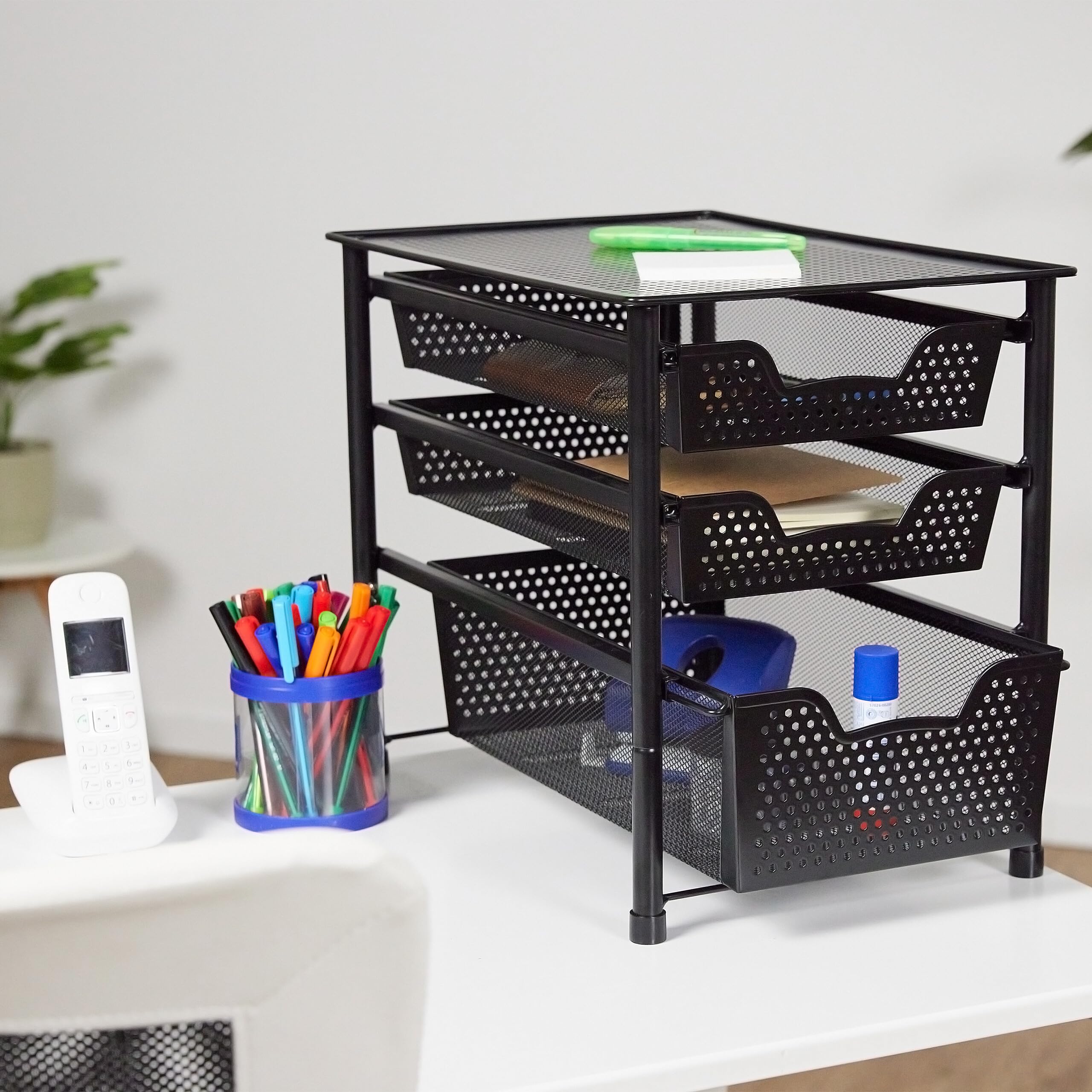 Relaxdays Schubladenregal, stapelbarer Büro Organizer, 3 Ausziehkörbe, Metall, Küche, Bad, HBT: 35x28x42,5 cm, schwarz