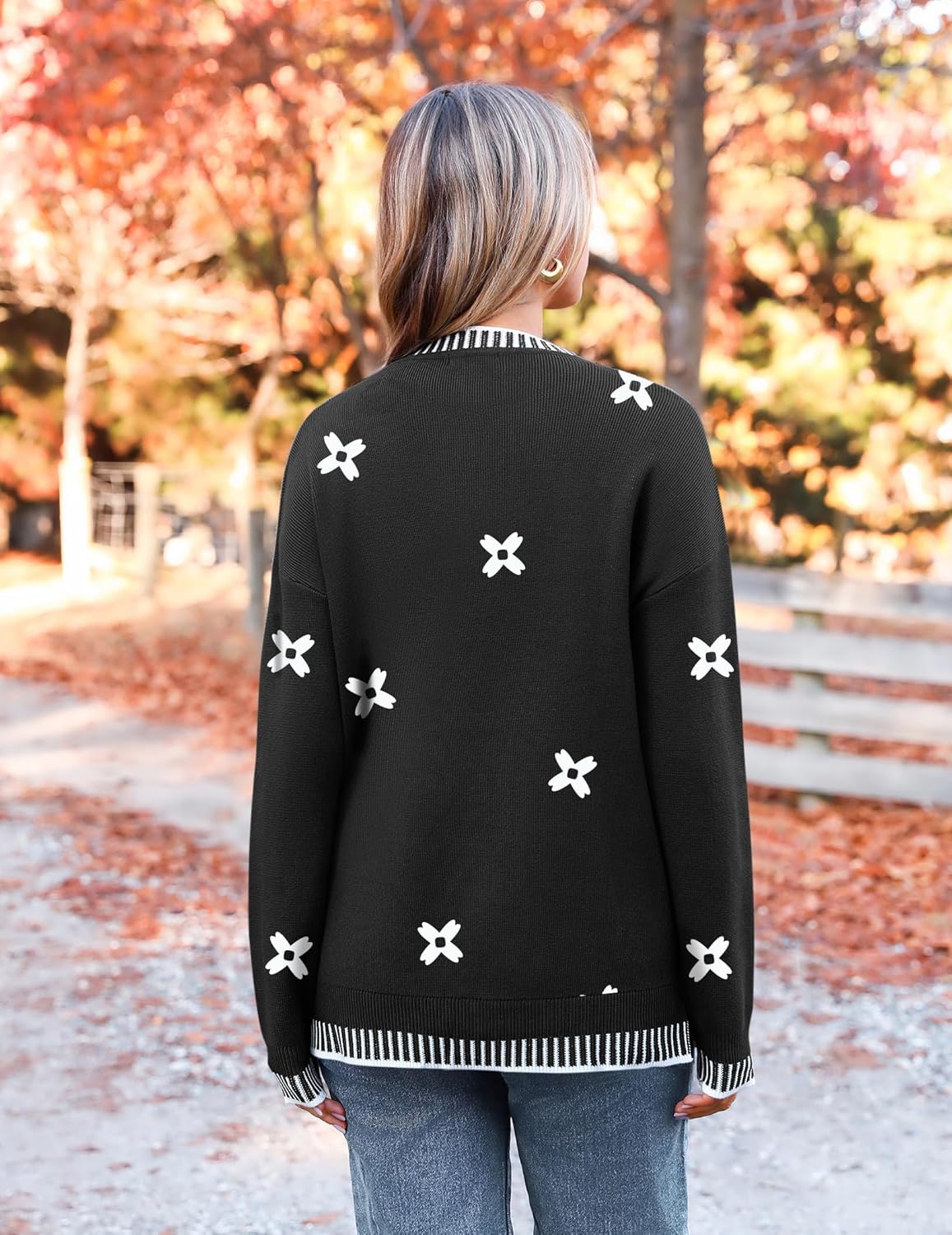 Zeagoo Womens Crewneck Pullover Sweater Long Sleeve Knit Side Slit 2025 Fall Winter Sweater Tops - Image 4