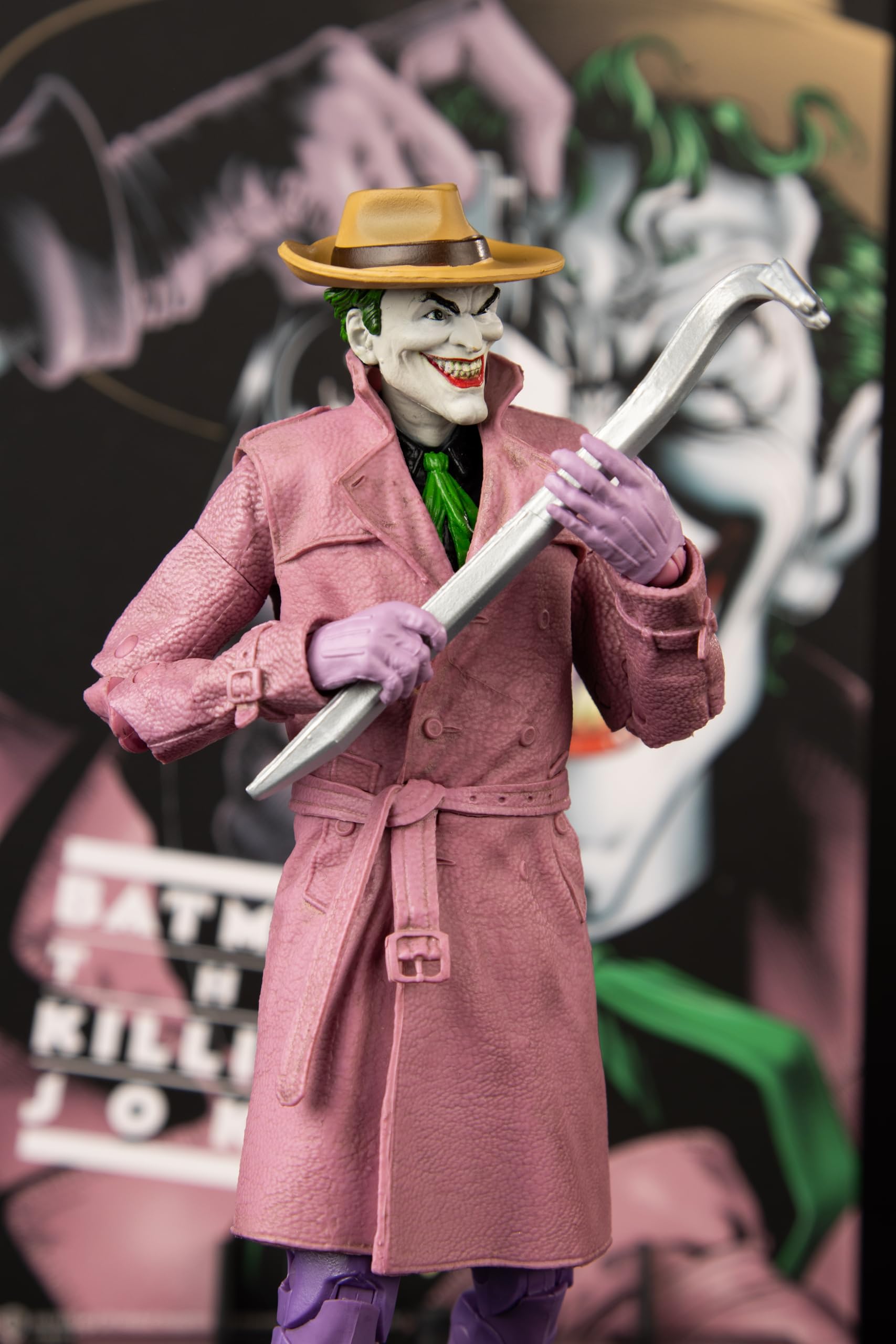 McFarlane DC Multiverse Cover Recreations - Figura de acción de The Joker (Batman: The Killing Joke) (Gold Label), 18 cm