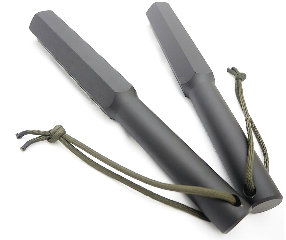 Amazon.co.jp: 侍鍛錬棒 2本組 パラコード付 ZB-S25 （約1.25kg