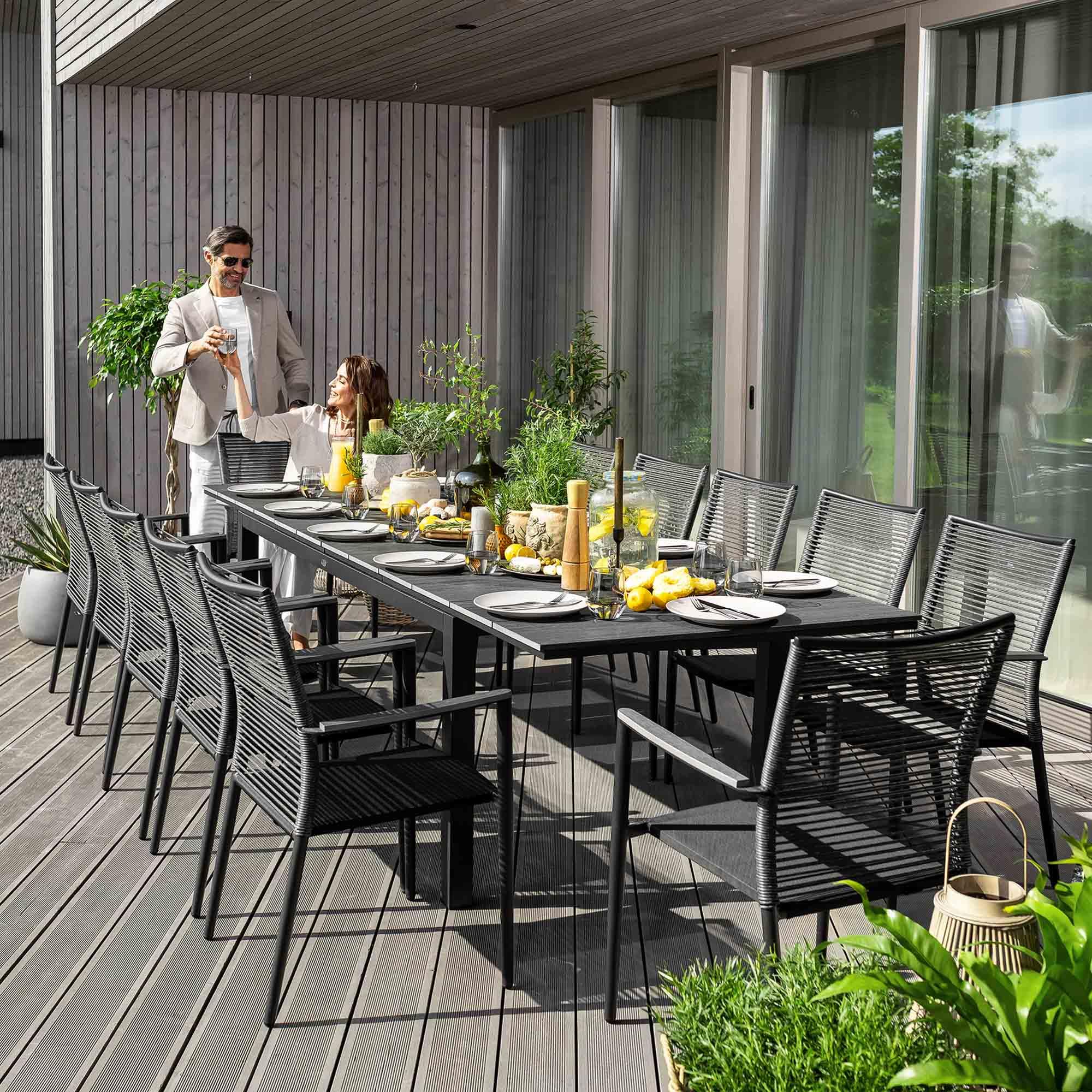 di volio Gartentisch ausziehbar 200-300 cm Aluminium für 12 Gäste Barleta | Kunstholzplatte, 2 Nivellierfüße, Klappsystem, 150 kg belastbar, UV-beständig, korrosionsbeständig, pflegeleicht