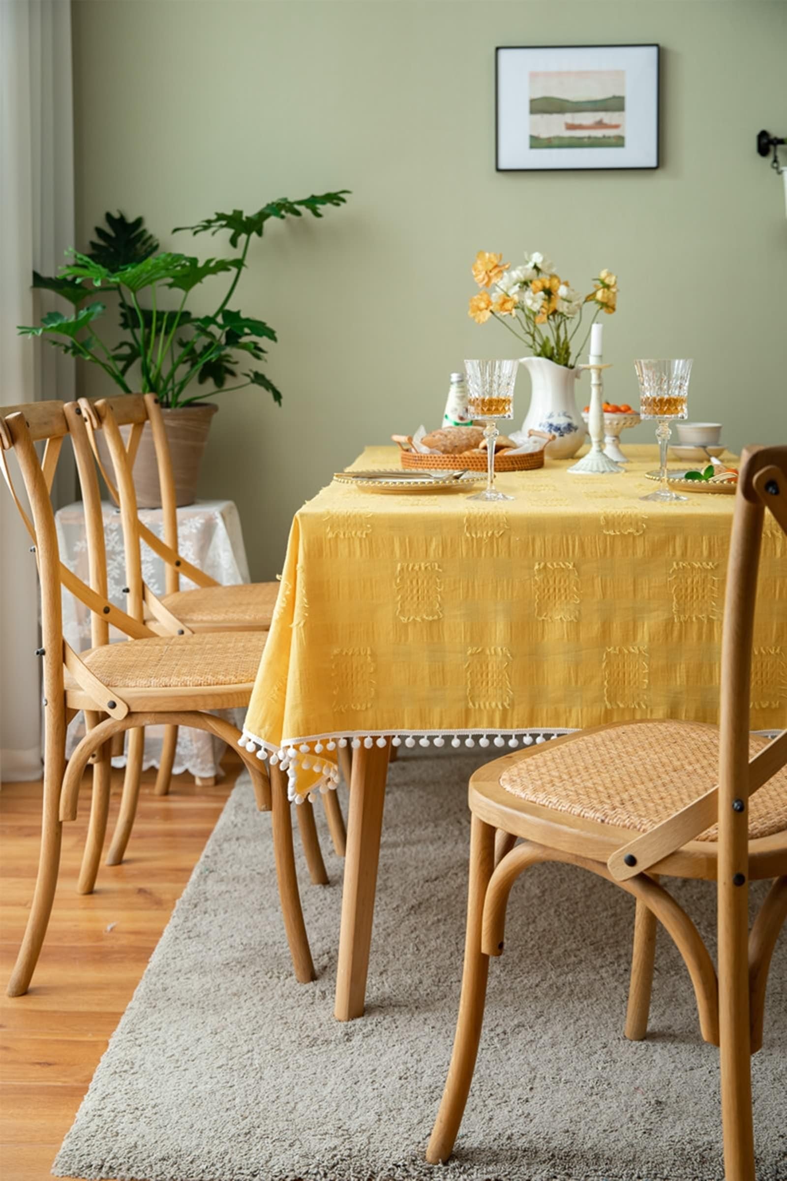 Tablecloth żółty, bawełniany obrus jednokolorowy z aksamitną piłką obrus zmywalny, prostokątny, 140 x 200 cm