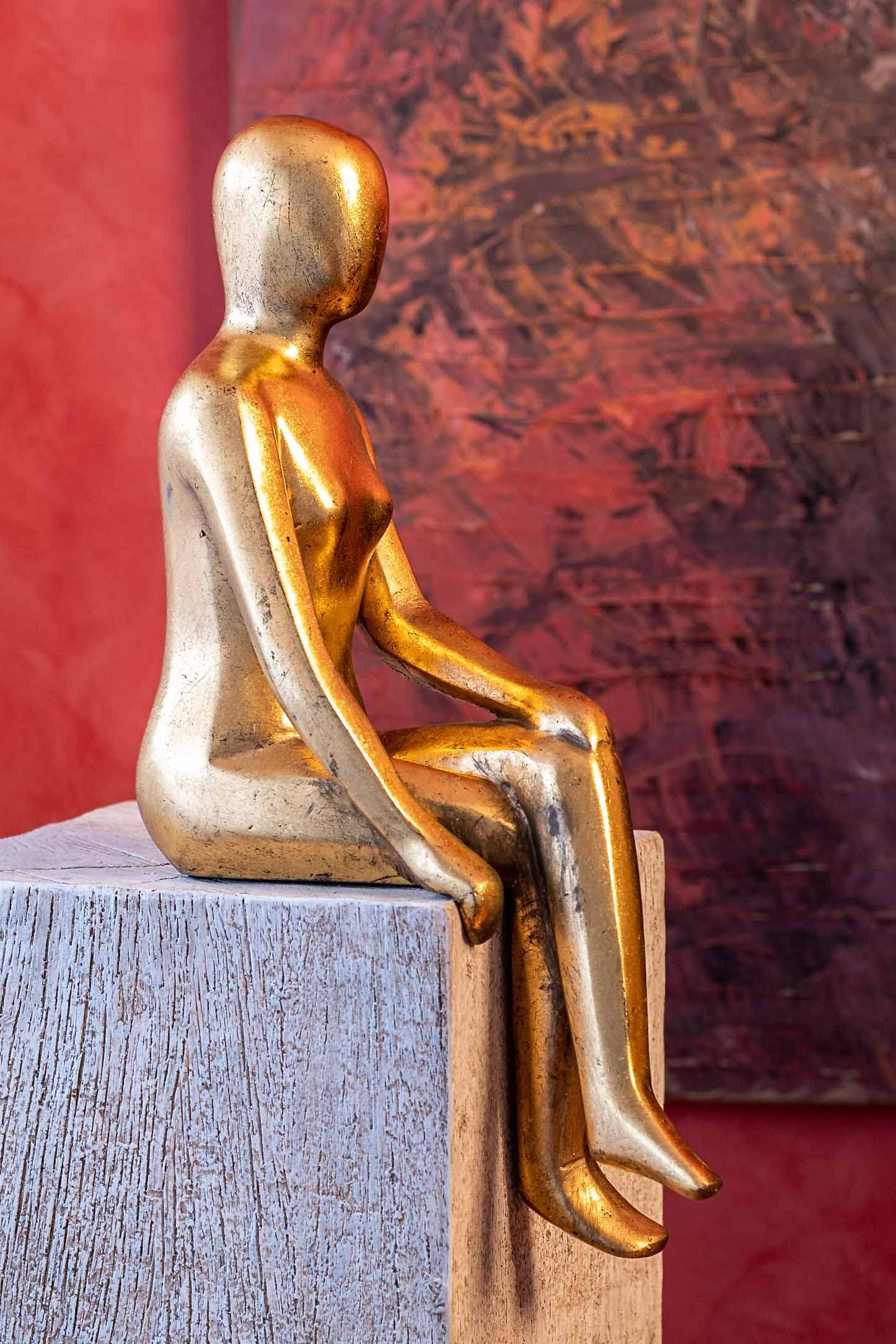 IDYL Scultura Moderna In Ghisa Arenaria "Donna Seduta" – Resistente Alle Intemperie, Colore Nero, 13x15x50 Cm