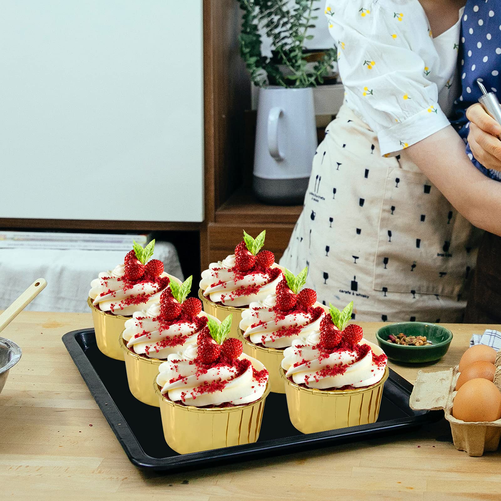 LNYZQUS wkładki do babeczek z pokrywkami, 100 sztuk, 155 ml duże foliowe kubki do pieczenia muffinek, jednorazowe ramekiny kubki do babeczek do babeczek owijki na babeczki uchwyty na ślub walentynki, z łyżeczkami - złote