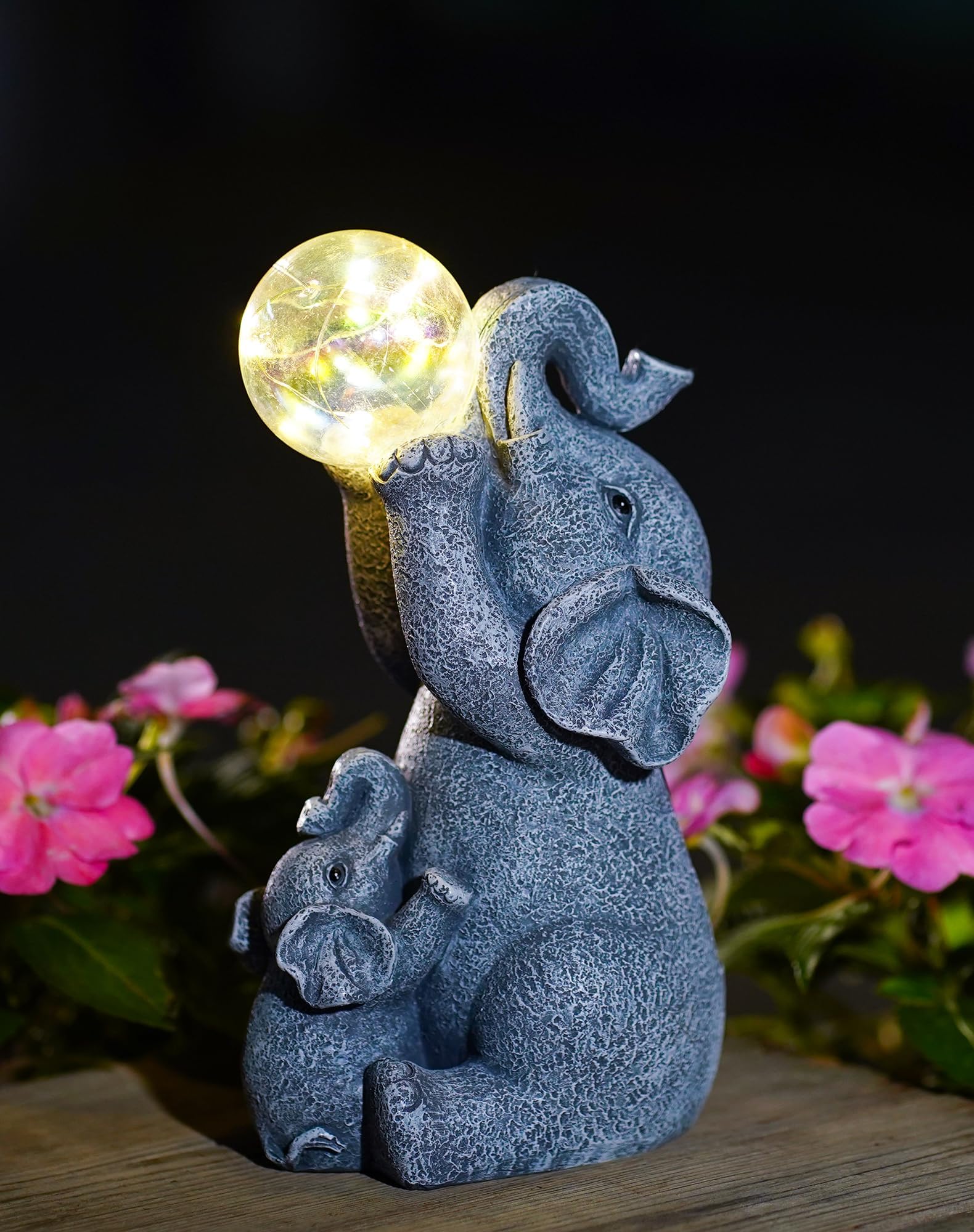 Statue solari da giardino a forma di elefante, luci con sfera a bolle solari, per esterni, cortile, decorazione da giardino, regalo unico per l'inaugurazione della casa per mamma, donne