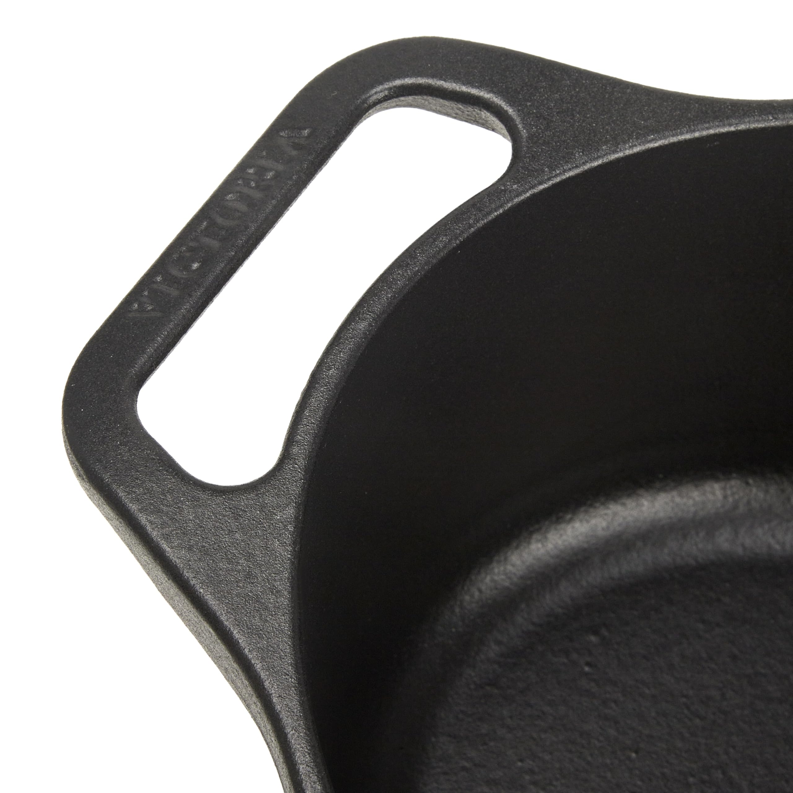 Victoria Forno Olandese, Pentola et Padella Induzione Ghisa Smaltata 31 cm Ovale, Cocotte 5,7L, Senza PTFE né PFOA, Adatta per Fuoco, Barbecue, Forno, Vetroceramica, Gas