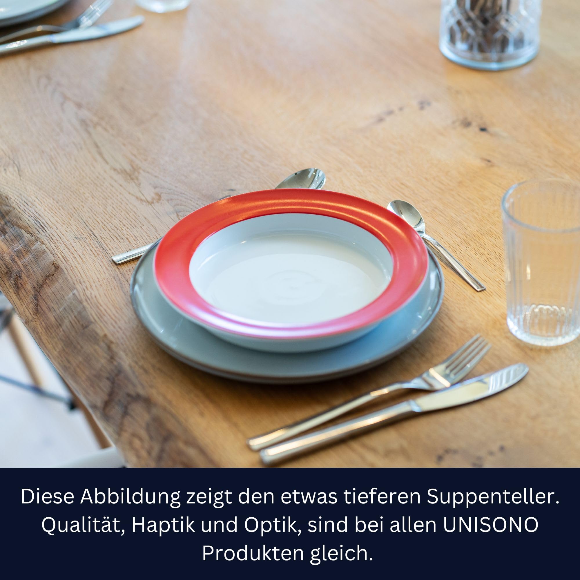 Een Chinees porseleinen bord met varia decor, blauw/wit. – N.V. Veilinghuis Een Chinees porseleinen bord met varia decor, blauw/wit. – N.V. Veilinghuis