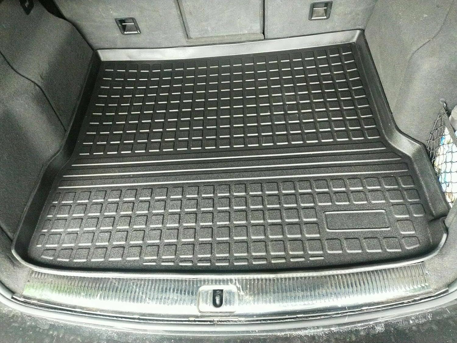 Cargo Liner - Trunk Mat for Audi Q5 SQ5 2009-2017 – Weather-Resistant Trunk Mats for Cars with Raised Lip – Non-Slip Car Trunk Mat Rubber – Easy to Install – Laser Pre-Cut Design