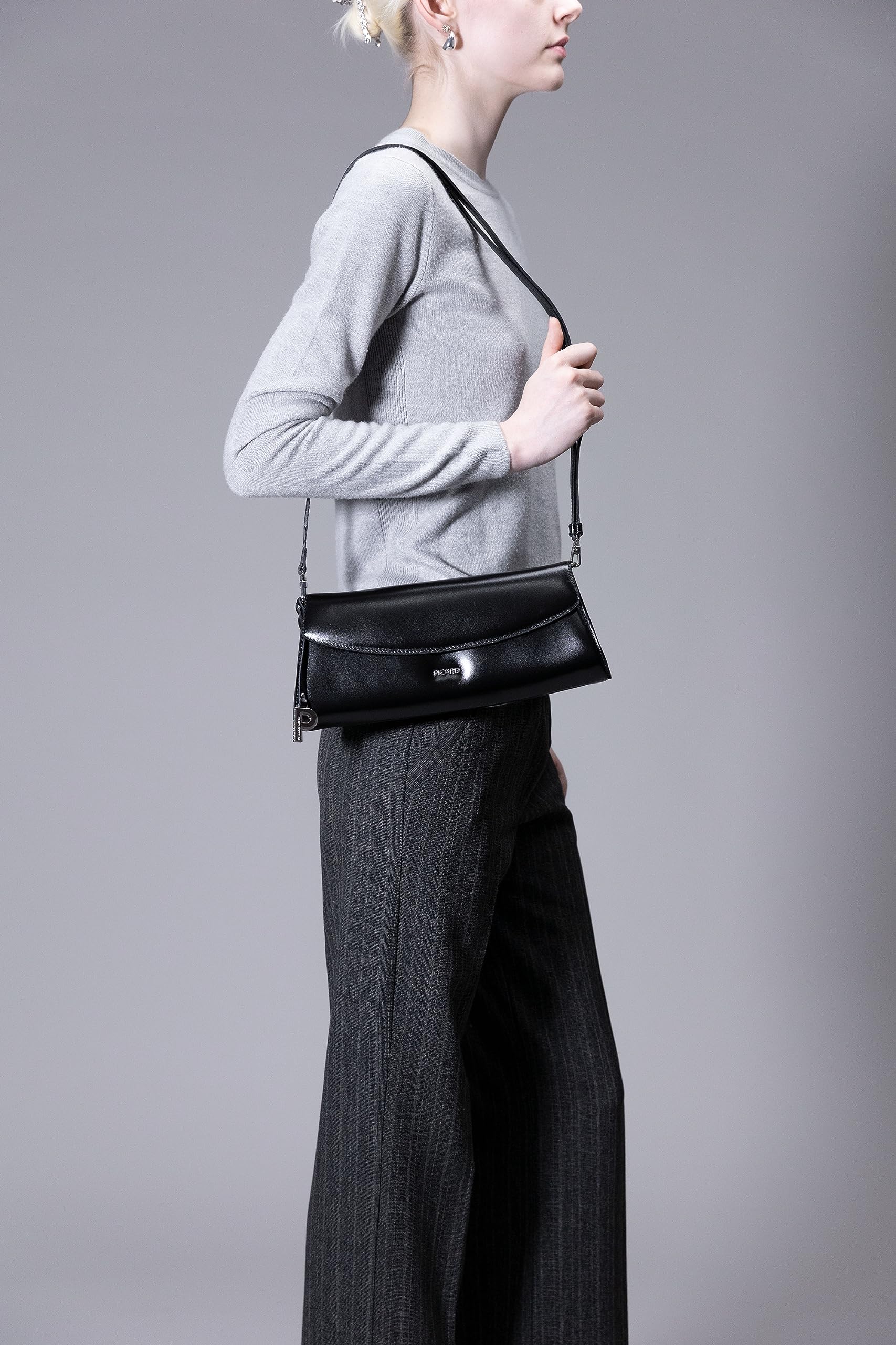 Picard Damen Abendtasche Dolce Vita 5479 mit Magnetverschluss in der Farbe Schwarz, 547979T001