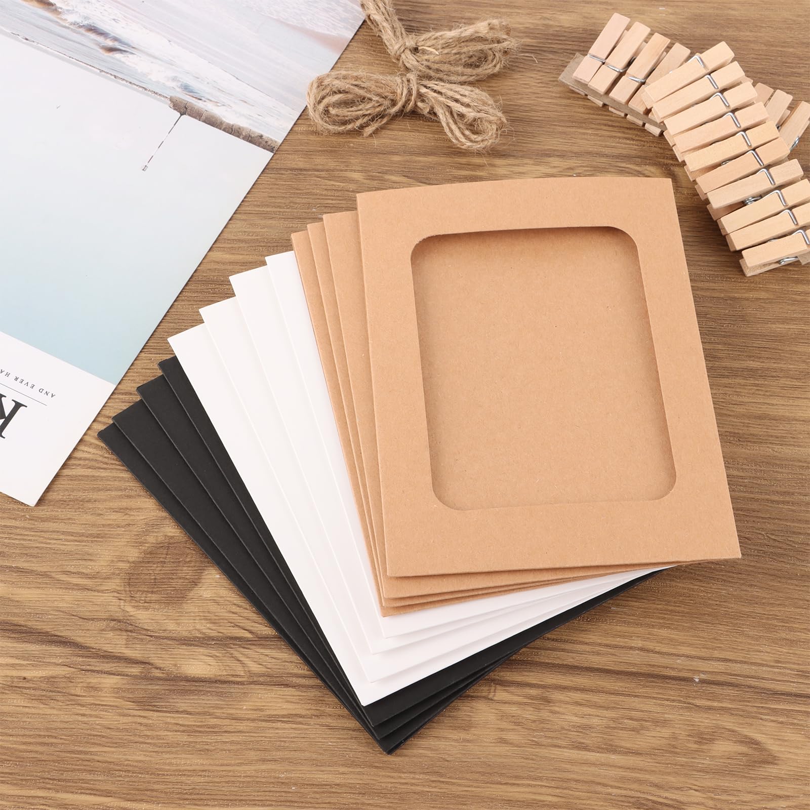 Cadres Photo en Papier 11,5 x 15,4 cm Lot de 90 avec Clips en Bois et Ficelle pour Décoration Fête