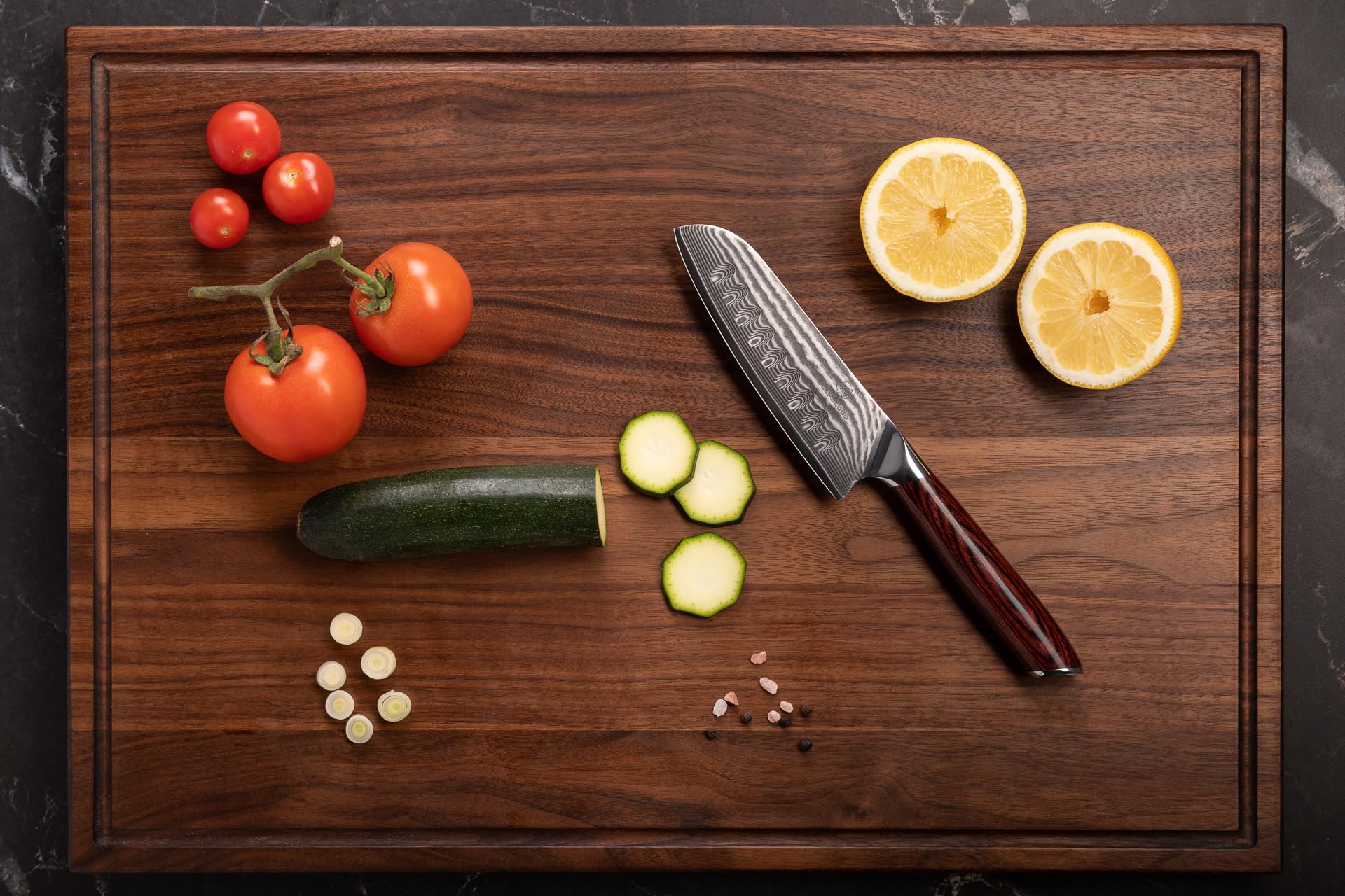 Wolfblood Damastmesser Santoku Messer L(24cm) TÜV geprüfter 62 HRC Damaststahl aus 67 Lagen I Damast-Küchenmesser Santokumesser mit Kirschholzgriff Geschenkbox und Klingenschutz