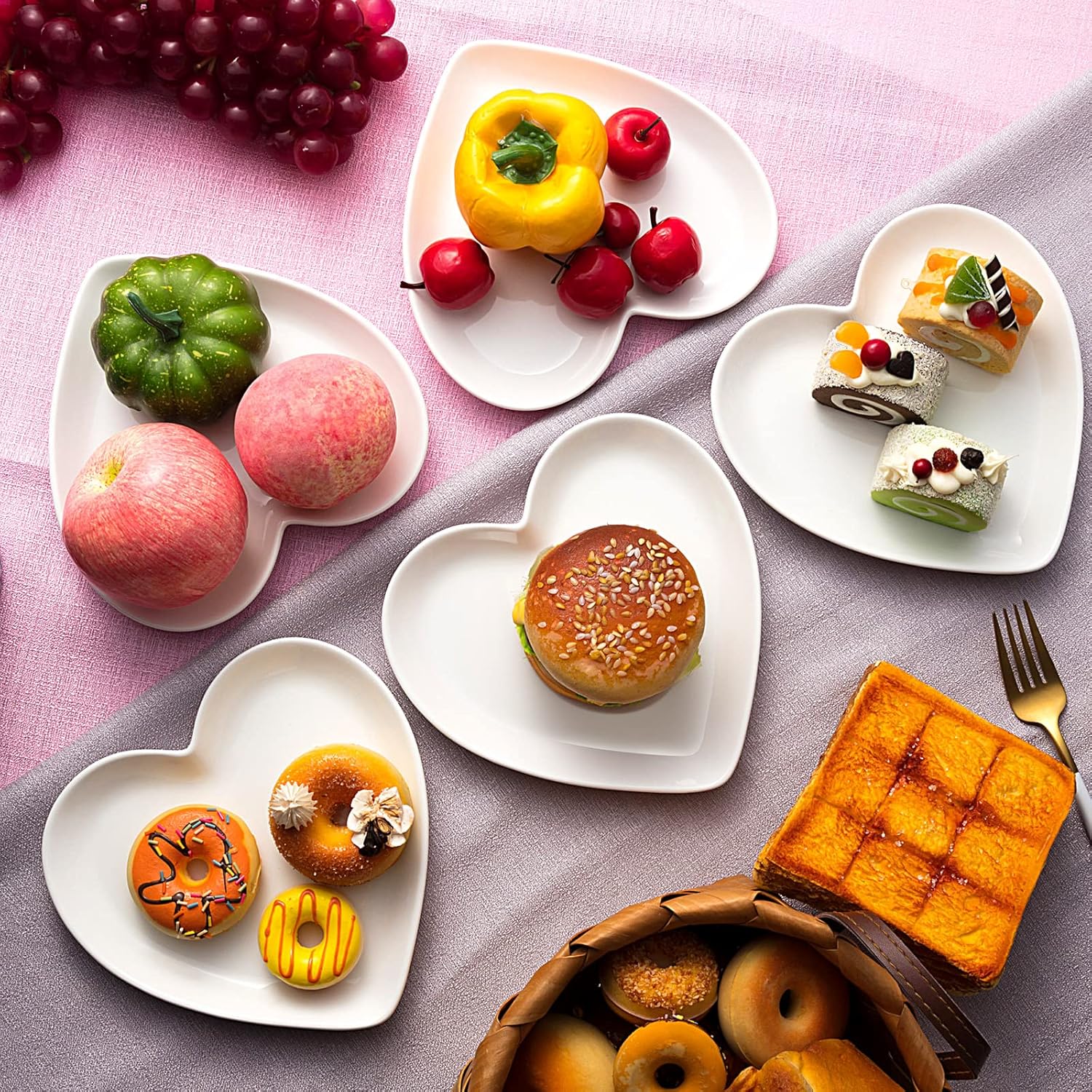 Suclain 12 Pcs Heart Shaped Plates Ceramic Plates 7.4 Inch Heart Dish Porcelain Cute Dishe for Dessert Appetizer Steak Snacks Daily Home Kitchen Party Gift(White)