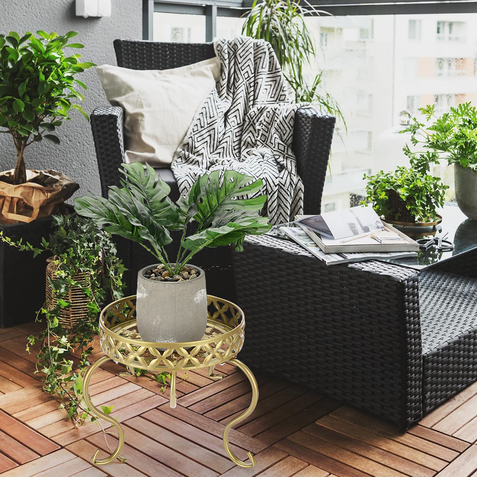 Supporto Per Piante A 3 Ripiani In Metallo Oro 30x30x80 Cm - Angolare Per Interni Ed Esterni, Balcone E Giardino