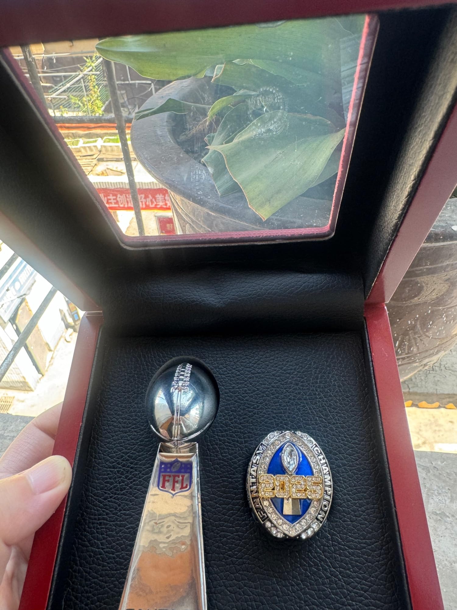 Fantasy Football Rings 2025 Championship Rings Collection FFL Championship Trophy Geschenkbox Ring-Displaybox Fantasy Football-Trophäe