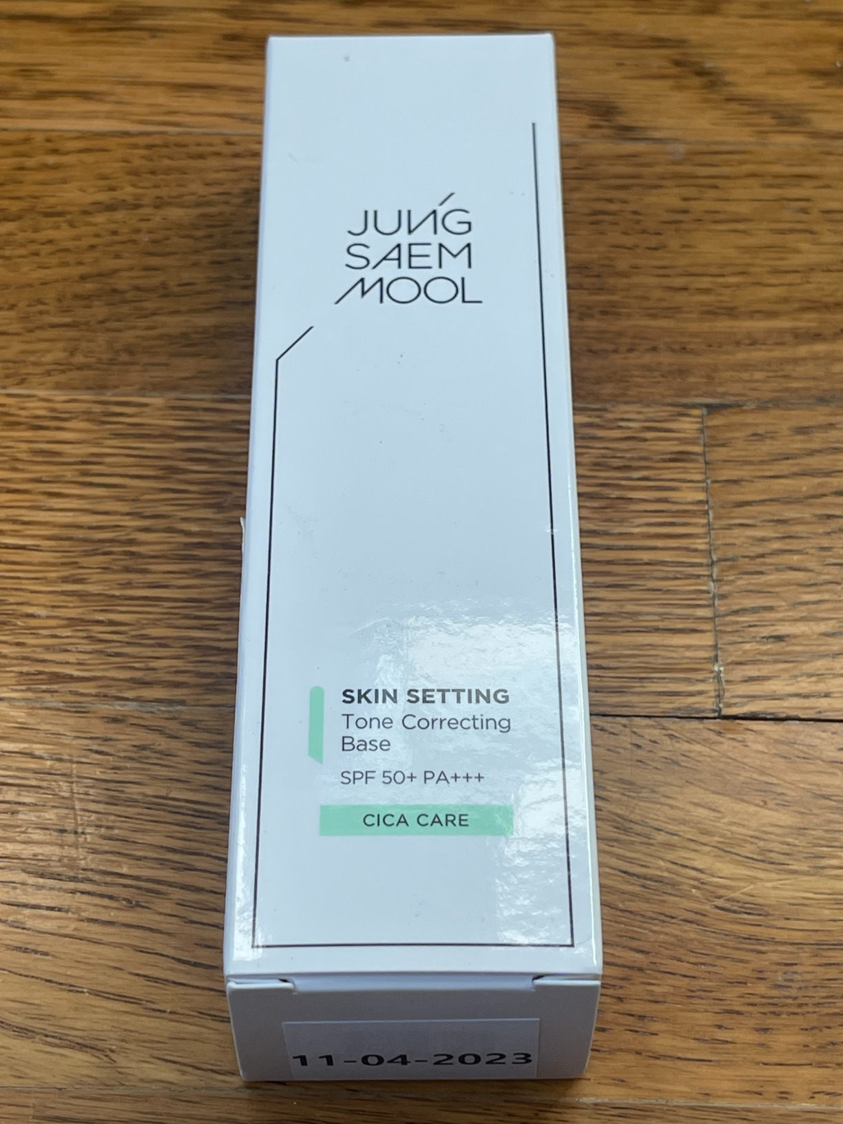 JUNG SAEM MOOL Skin Setting Tone Correcting Base 1.35 Fl Oz, Green Tone Redness Corrector Makeup Primer, Soothing Cica Formula, Flawless Base for Even Skin Tone, Long-Lasting Hydration, Korean Makeup