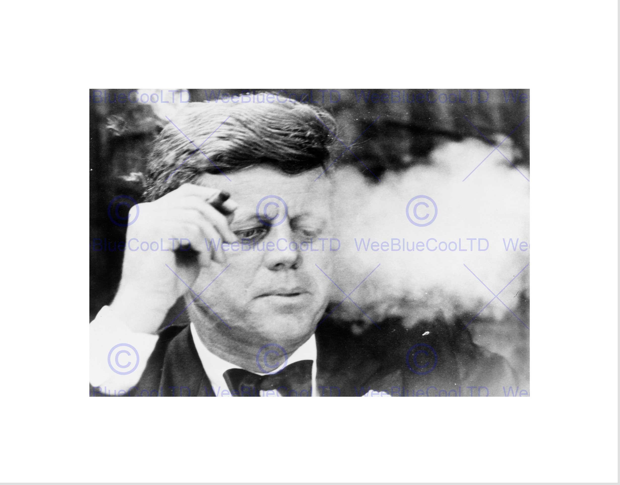 Wee Blue Coo VINTAGE B&W JFK KENNEDY PORTRAIT SMOKING CIGAR FRAMED ART PRINT MOUNT B12X11728