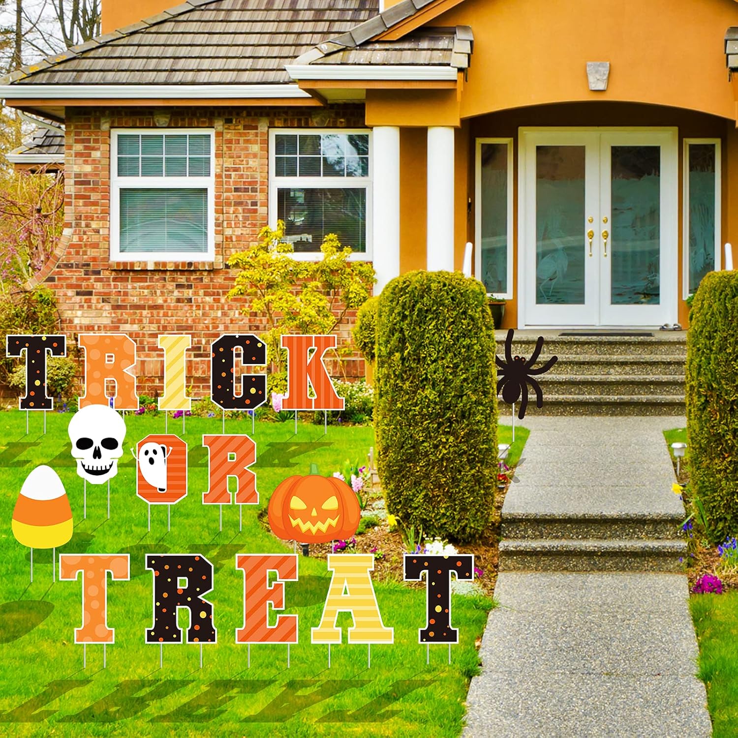 Whaline 16Pcs Halloween Yard Signs with 32Pcs Stakes Large Trick or Treat Lawn Signs Waterproof Plastic Spider Pumpkin Skull Outdoor Sign for Lawn Patio Yard Garden Decoration Supplies