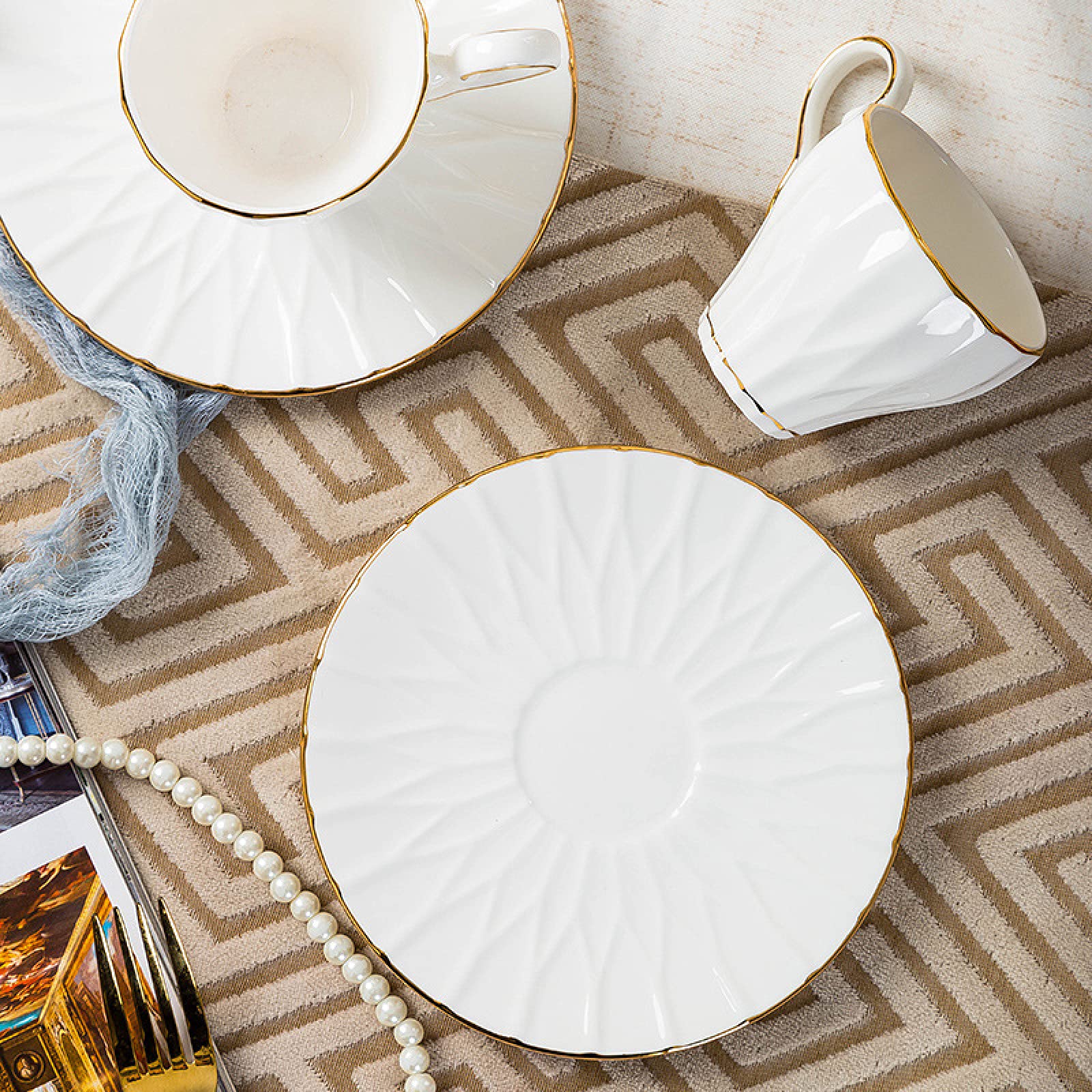zestaw do herbaty Zestaw do herbaty dla dorosłych Porcelana Kawa Herbata Zestawy upominkowe Filiżanki i dla 6 osób z ceramicznym czajnikiem i cukiernicą