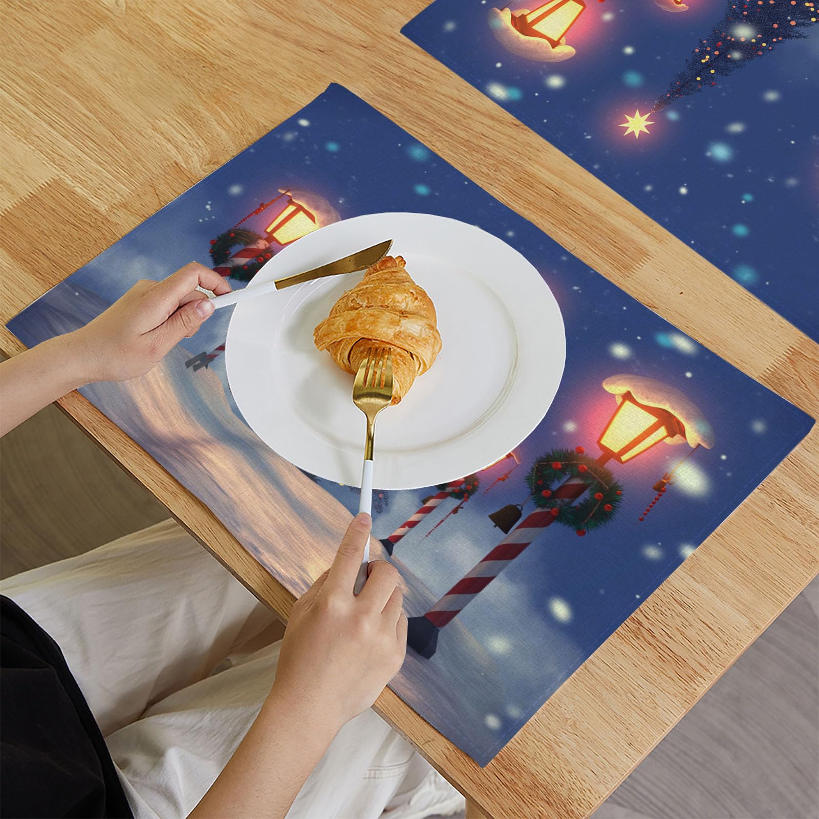 8 Tovagliette Colazione Stoffa 45 x 30 cm,Vista Notturna Albero Di Natale Tovagliette Americane Lavabili, Placemats Fumetto Strada per Primavera Vacanze Cucina Feste, Pasqua