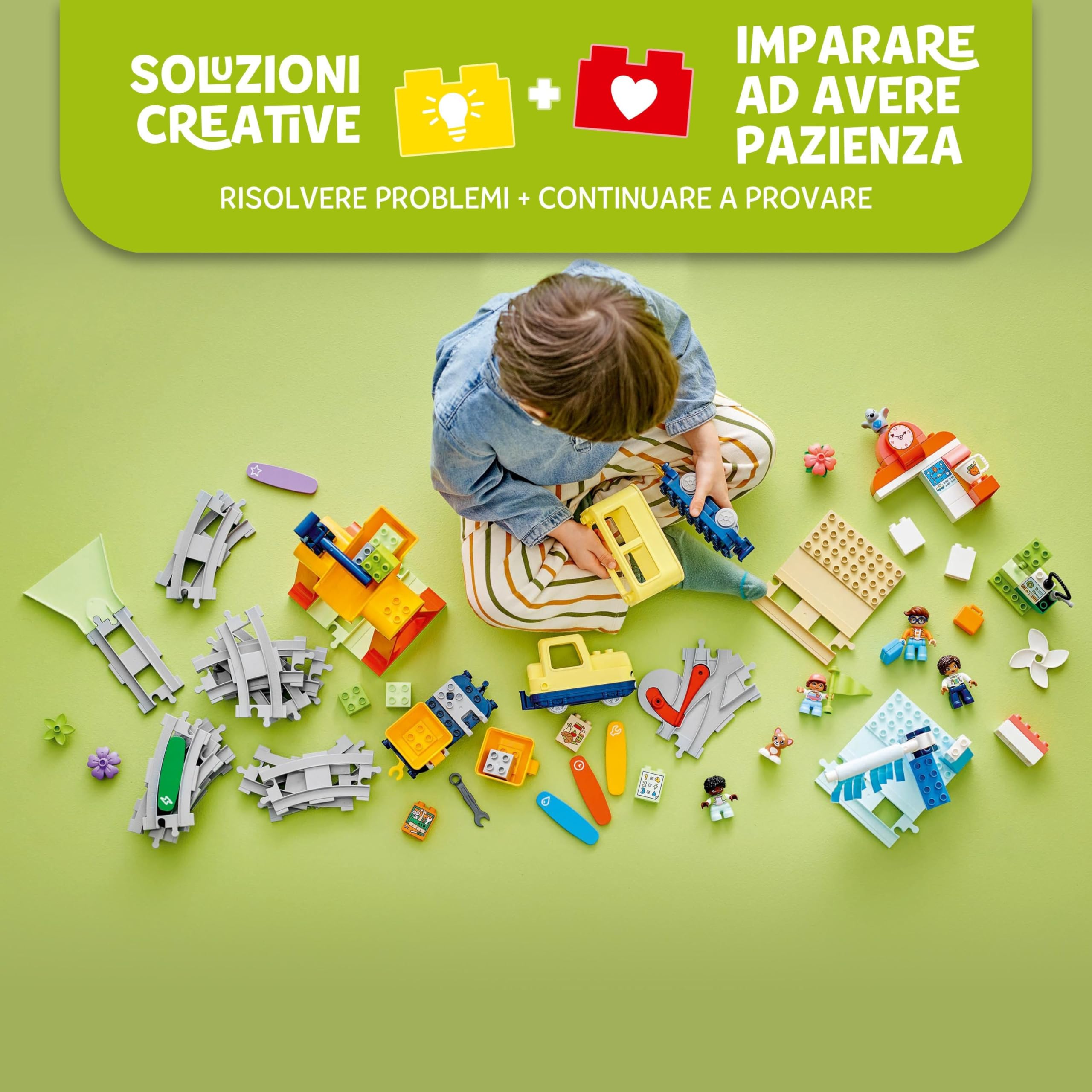 LEGO DUPLO Grande Treno Comunitario Interattivo - Giochi Didattici per Bambini e Bambine da 3 Anni in su - Include un Treno Giocattolo Push&Go con Suoni e Luci, 16 Pezzi di Binario e 4 Figure - 10428