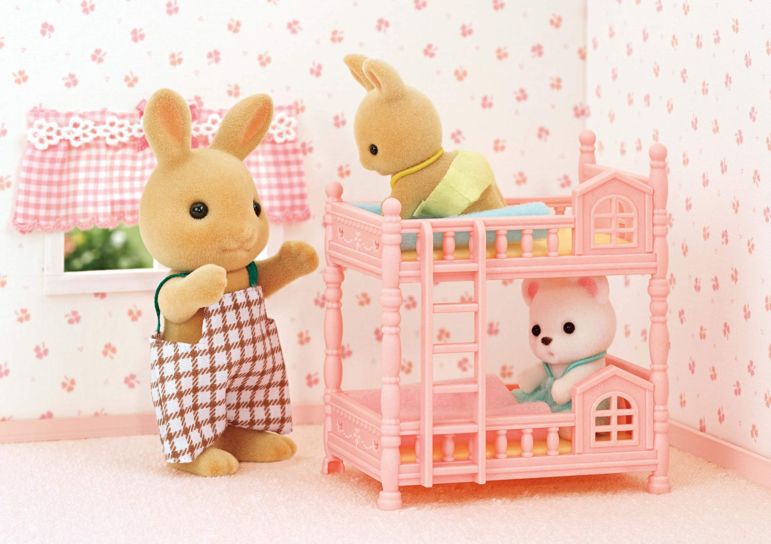 Epoch Sylvanian Families Bebek Odasi Seti Amazon Com Tr Oyuncak