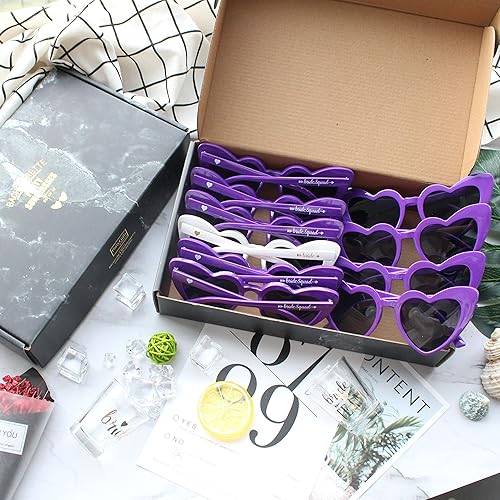 Vista 3 de PartyGifts&Beyond - Gafas de sol en forma de corazón para despedida de soltera, paquete de 10 lentes de sol para novia, regalo de escuadrón de novia