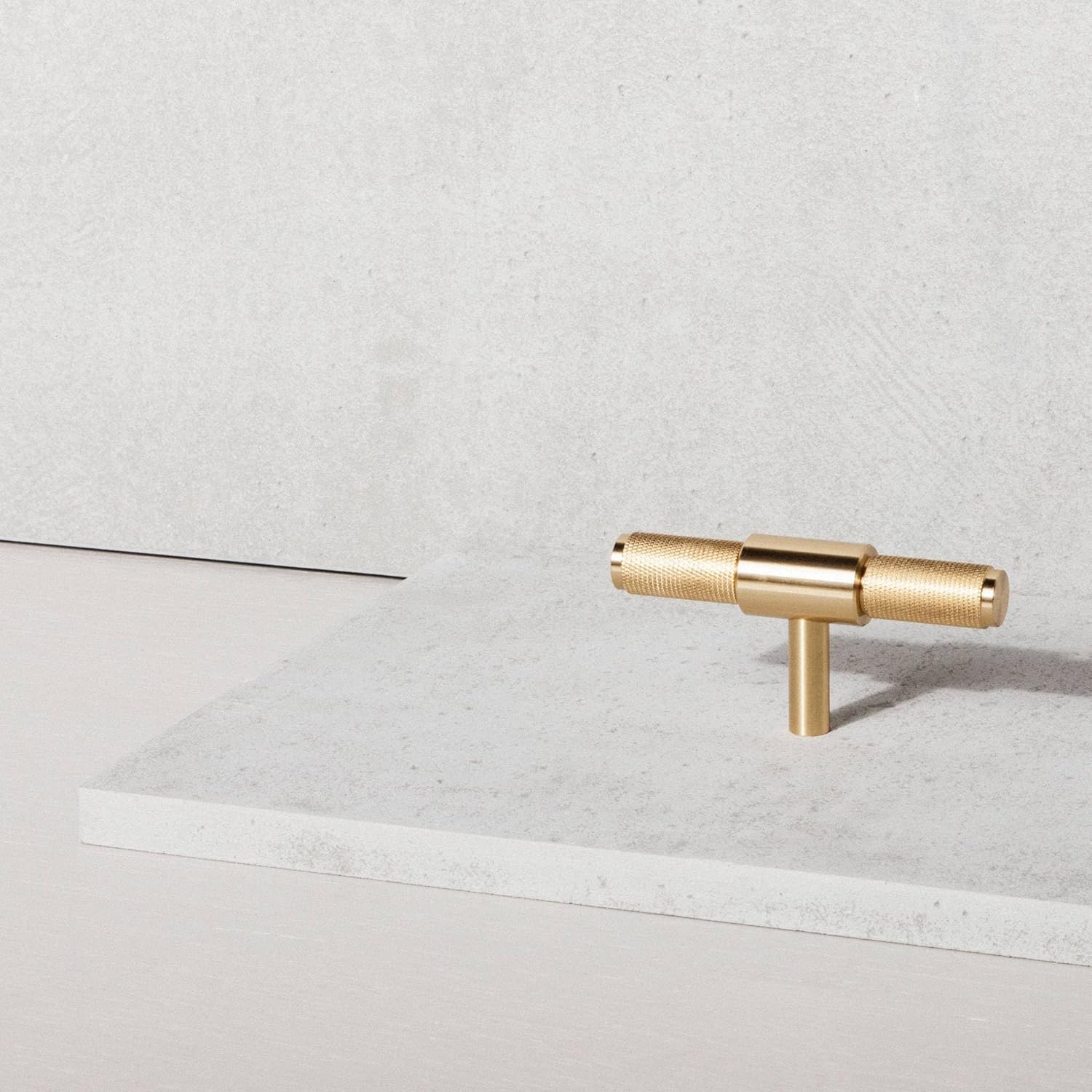 Buster and Punch T-Bar Cross Kitchen Cabinet Pull Handle in Brass, Solid Metal with Diamond Knurled Pattern